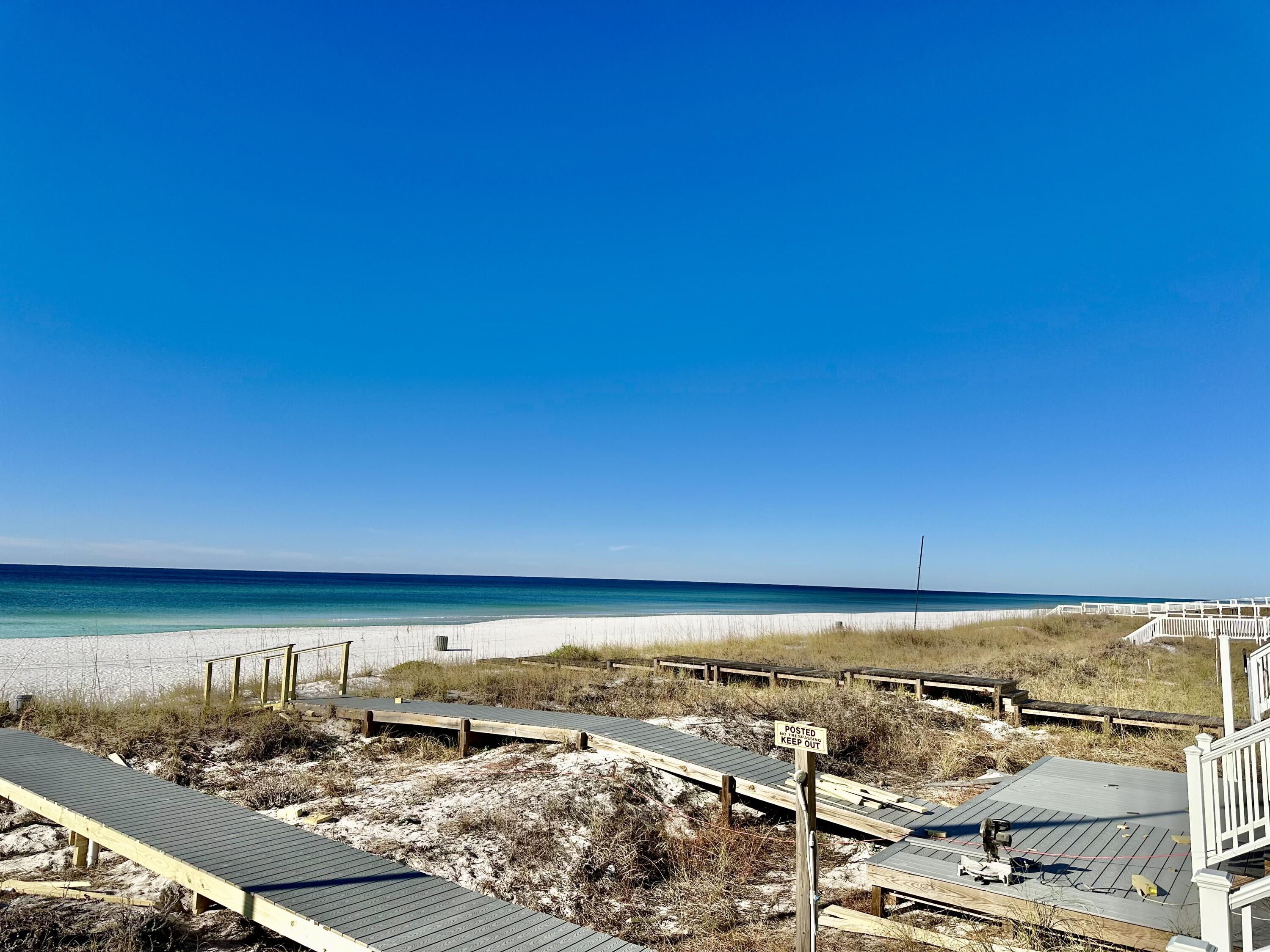 SUNSET VILLAS - Residential