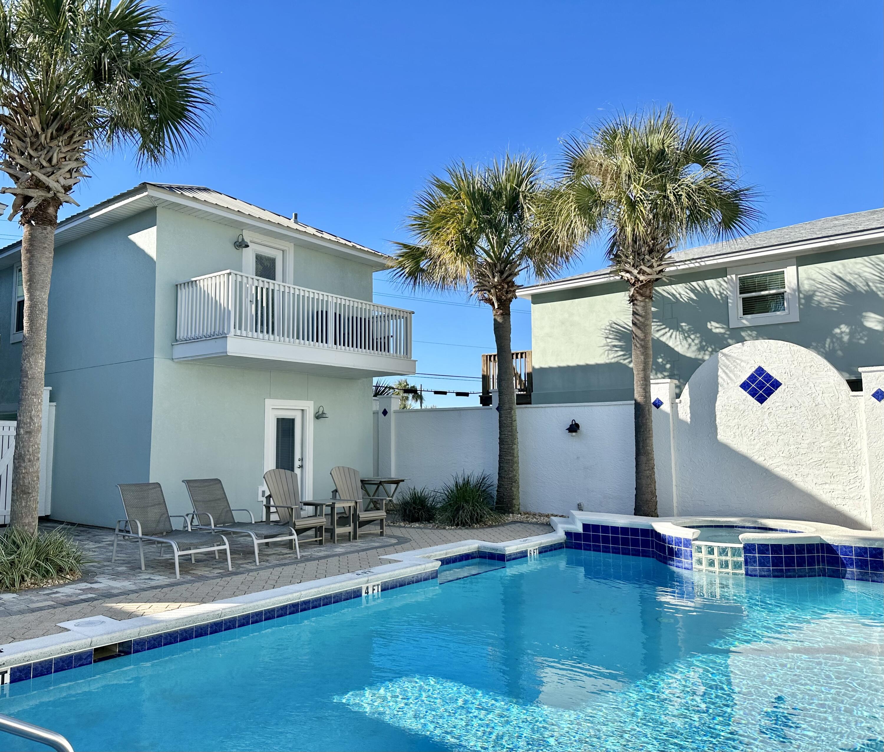 SUNSET VILLAS - Residential