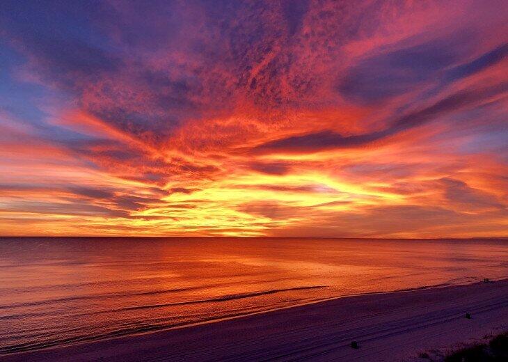 SUNSET VILLAS - Residential