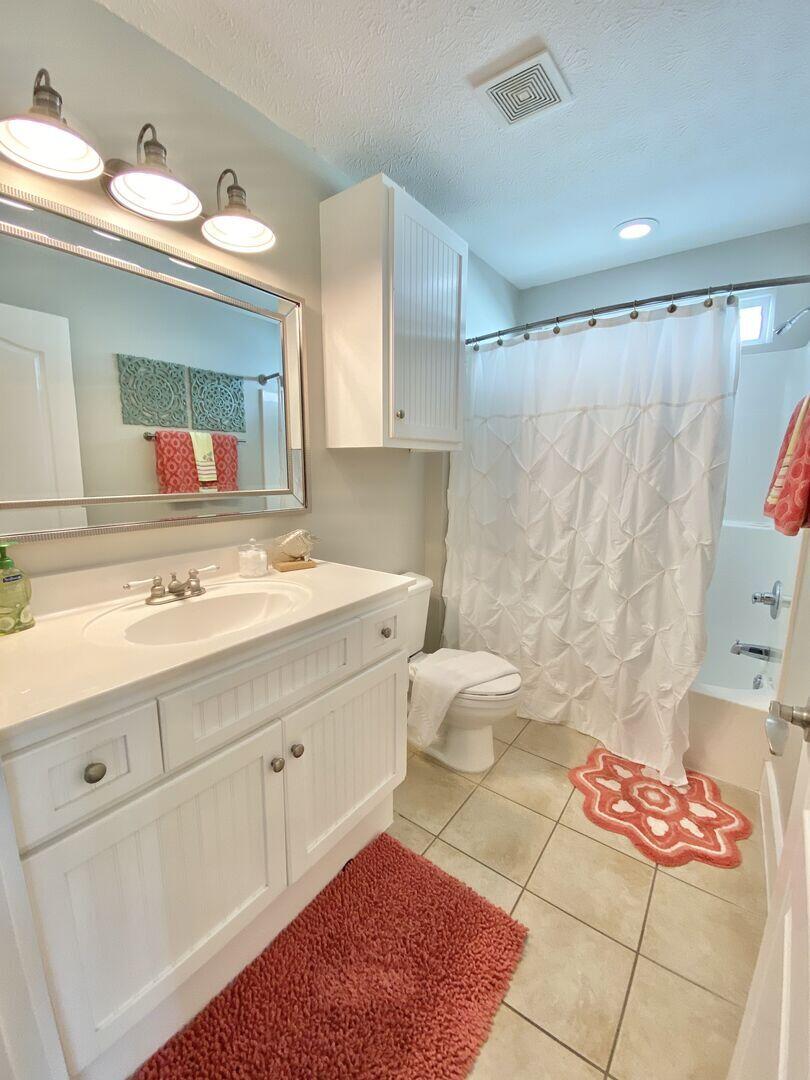 SUNSET VILLAS - Residential