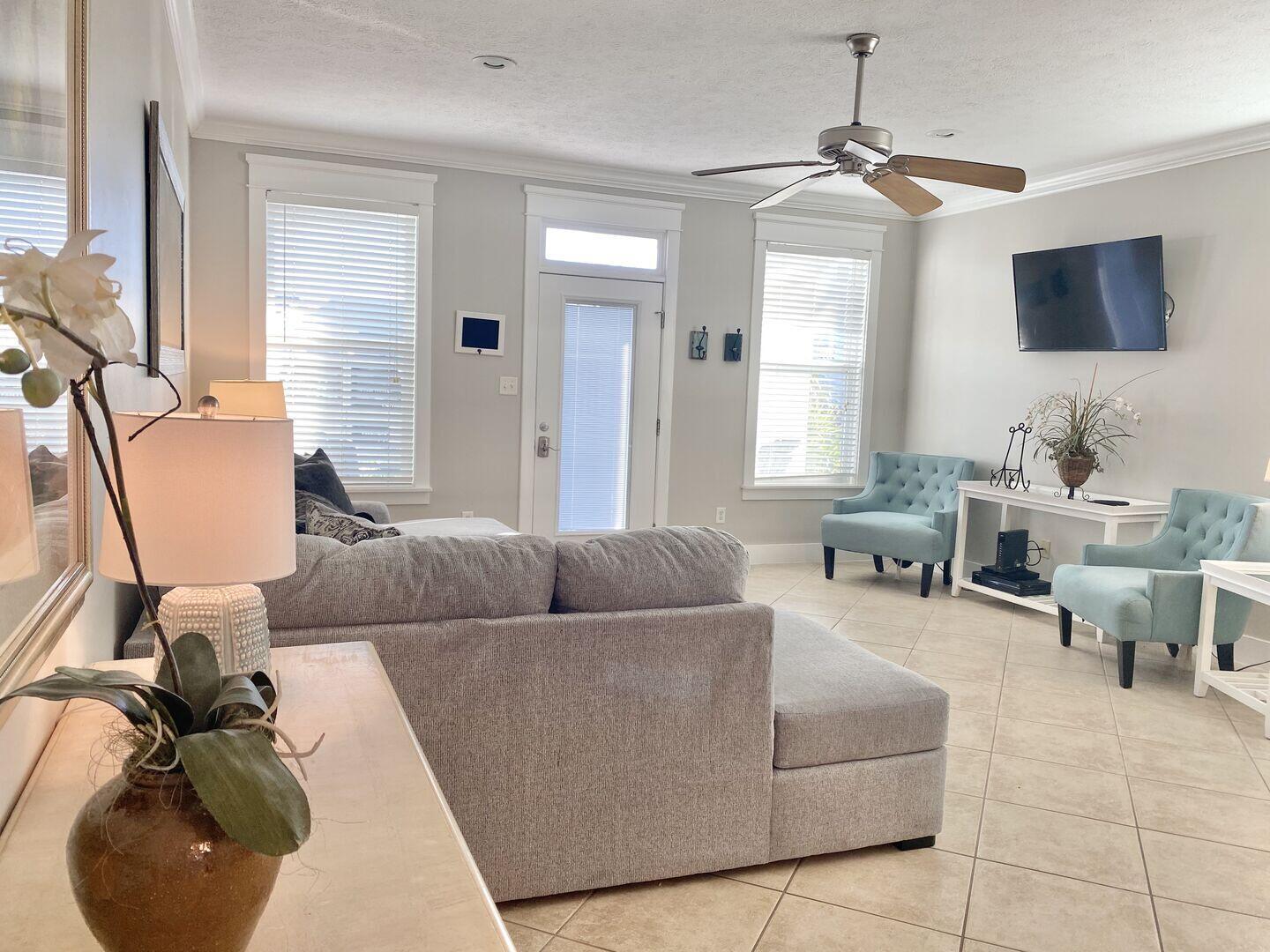 SUNSET VILLAS - Residential