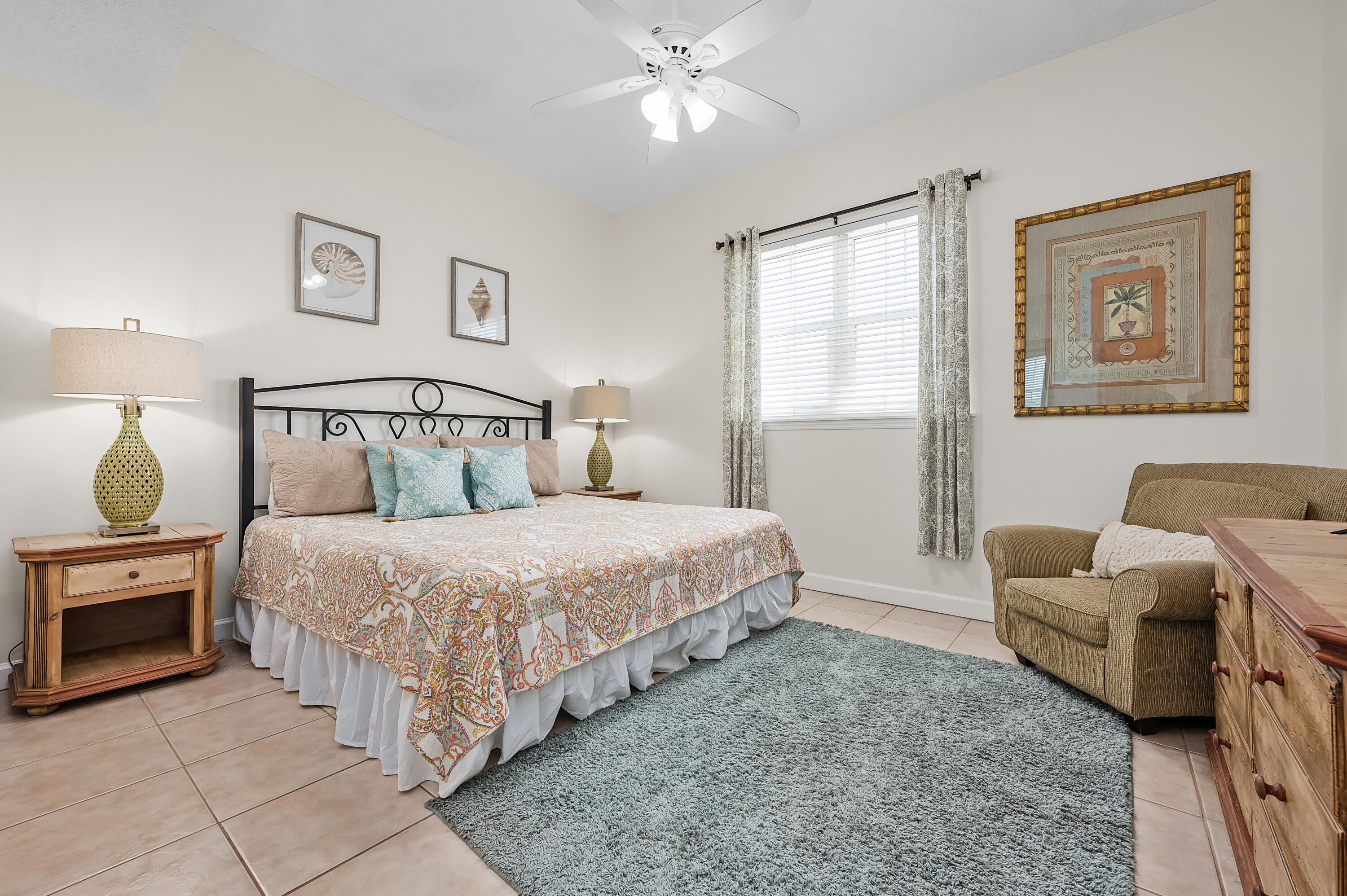 INN AT CRYSTAL BEACH (SUMMERCHASE CONDO) - Residential