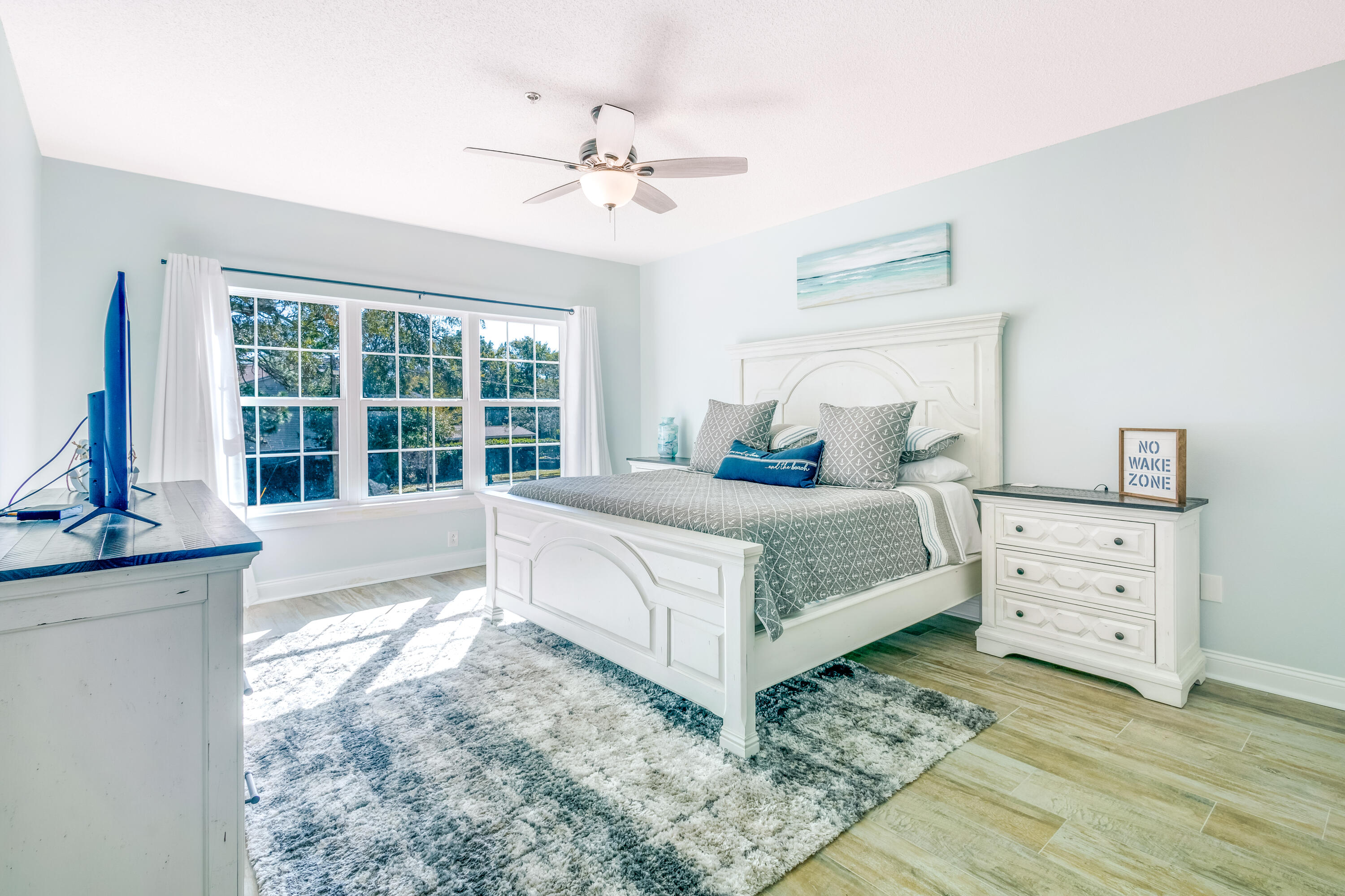 LAGUNA LANDING - Residential