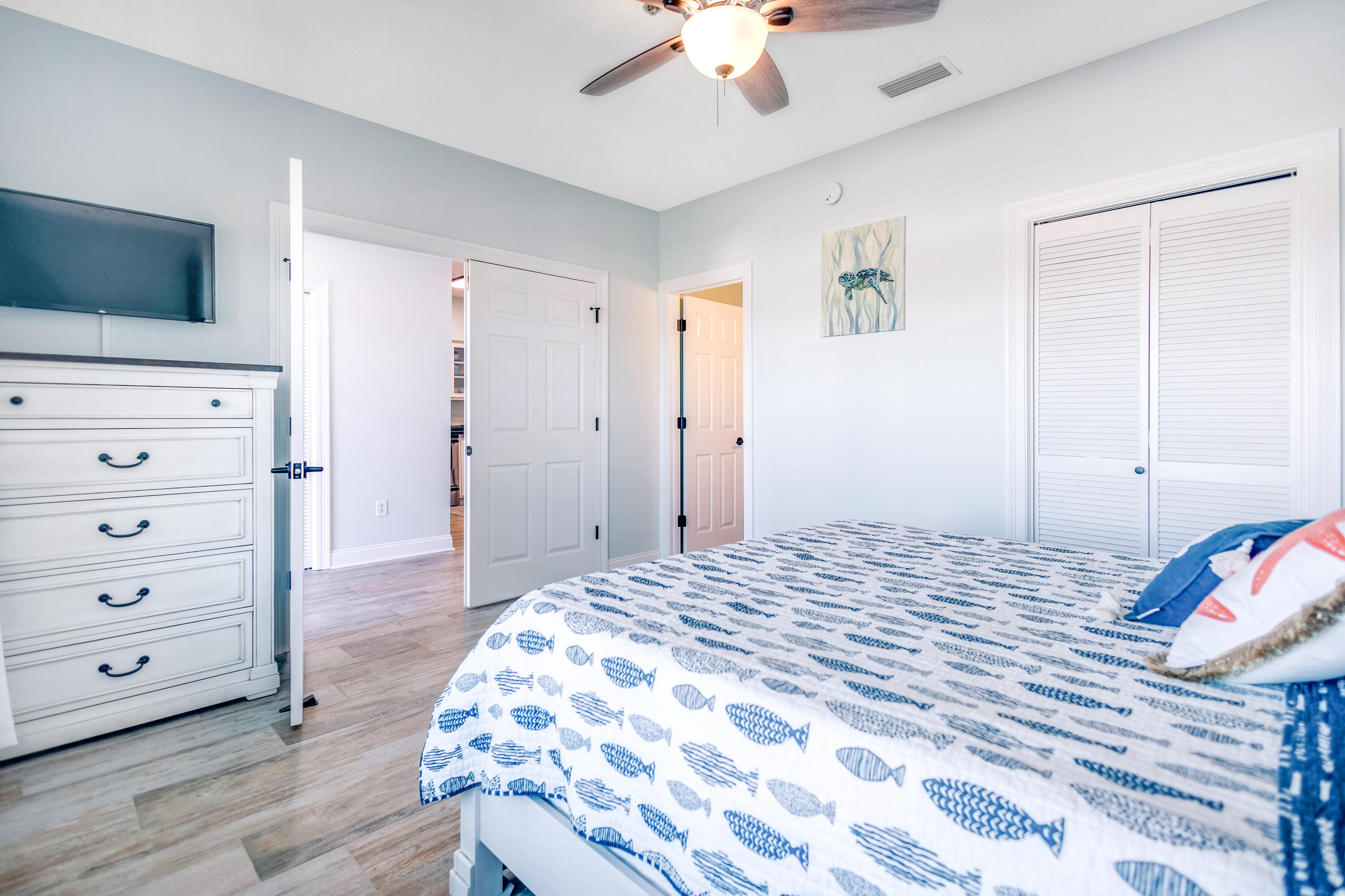 LAGUNA LANDING - Residential