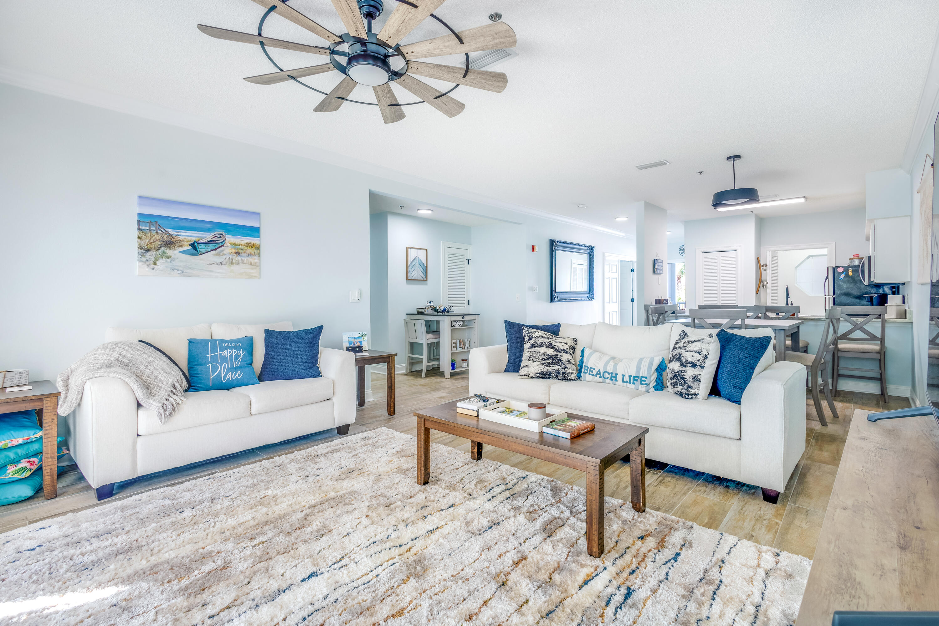 LAGUNA LANDING - Residential