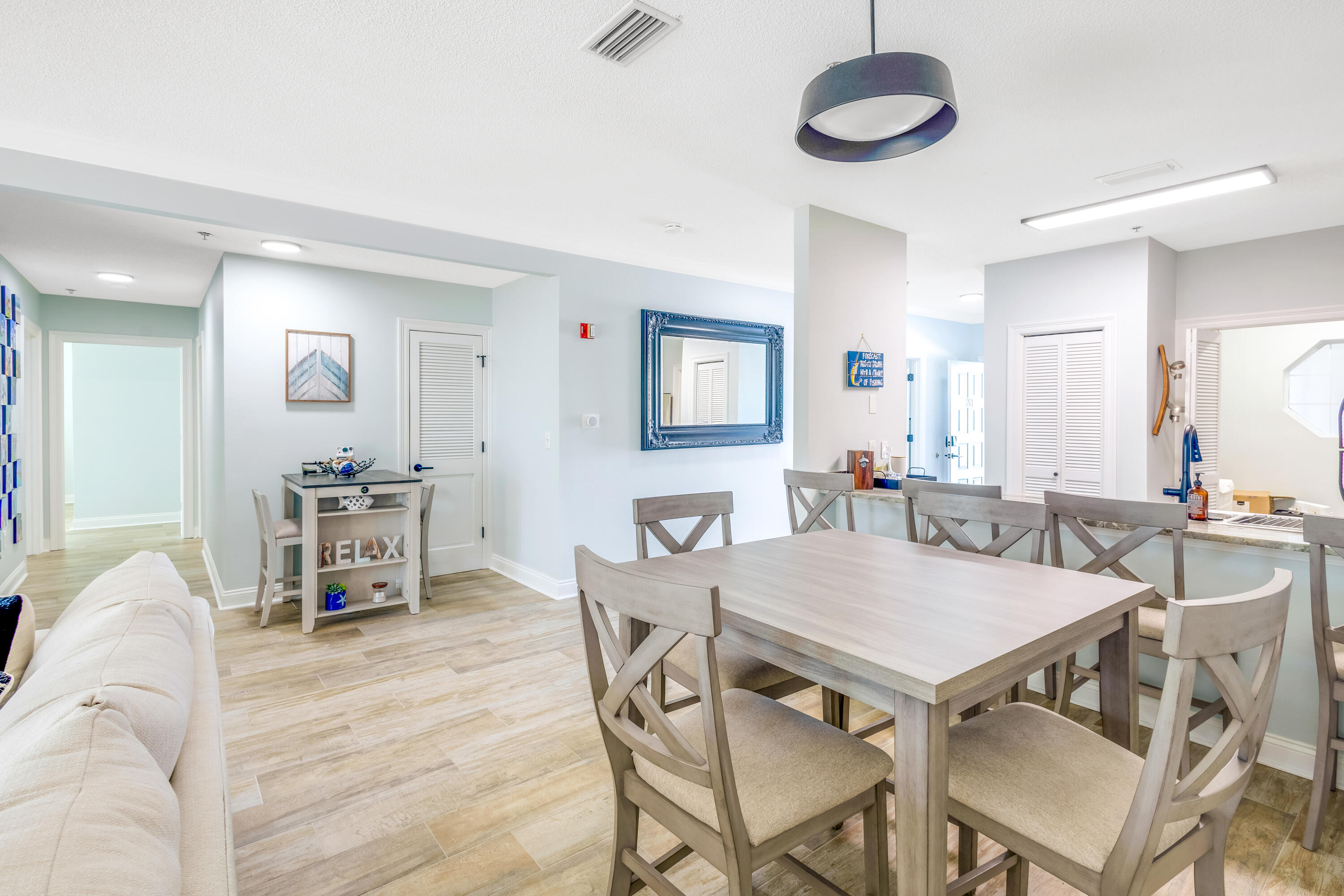 LAGUNA LANDING - Residential