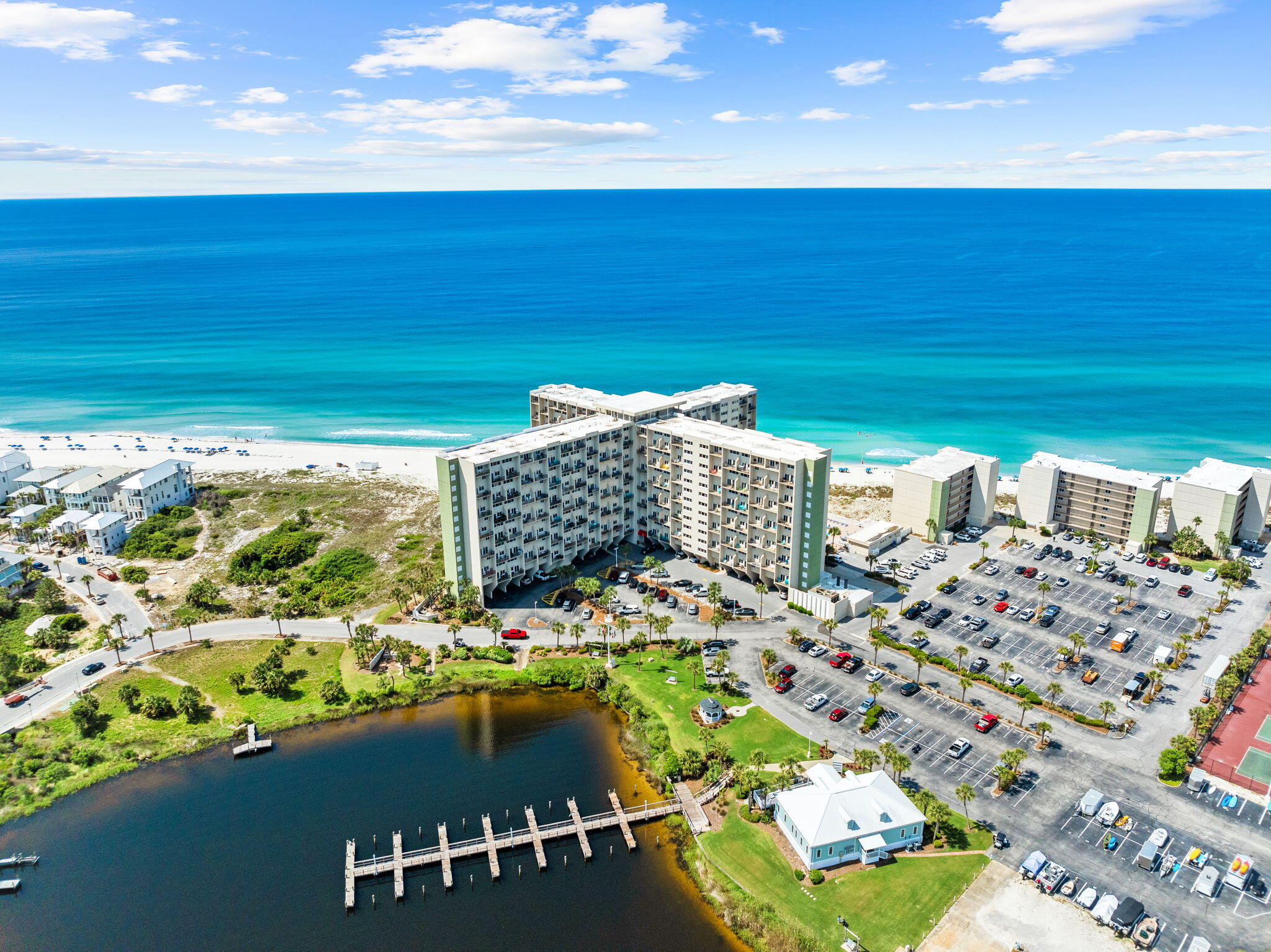 PINNACLE PORT - Residential