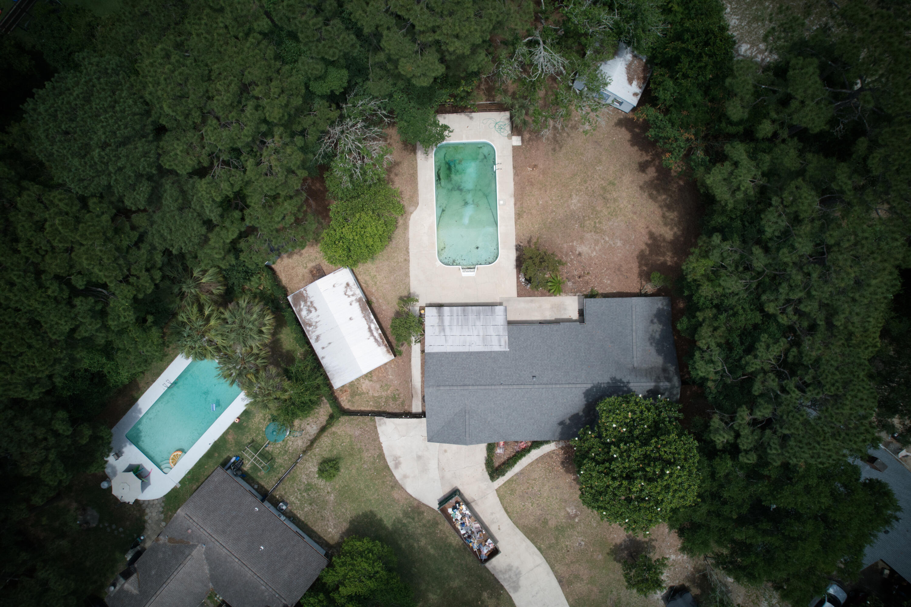 PINEWOOD ESTATES - Residential