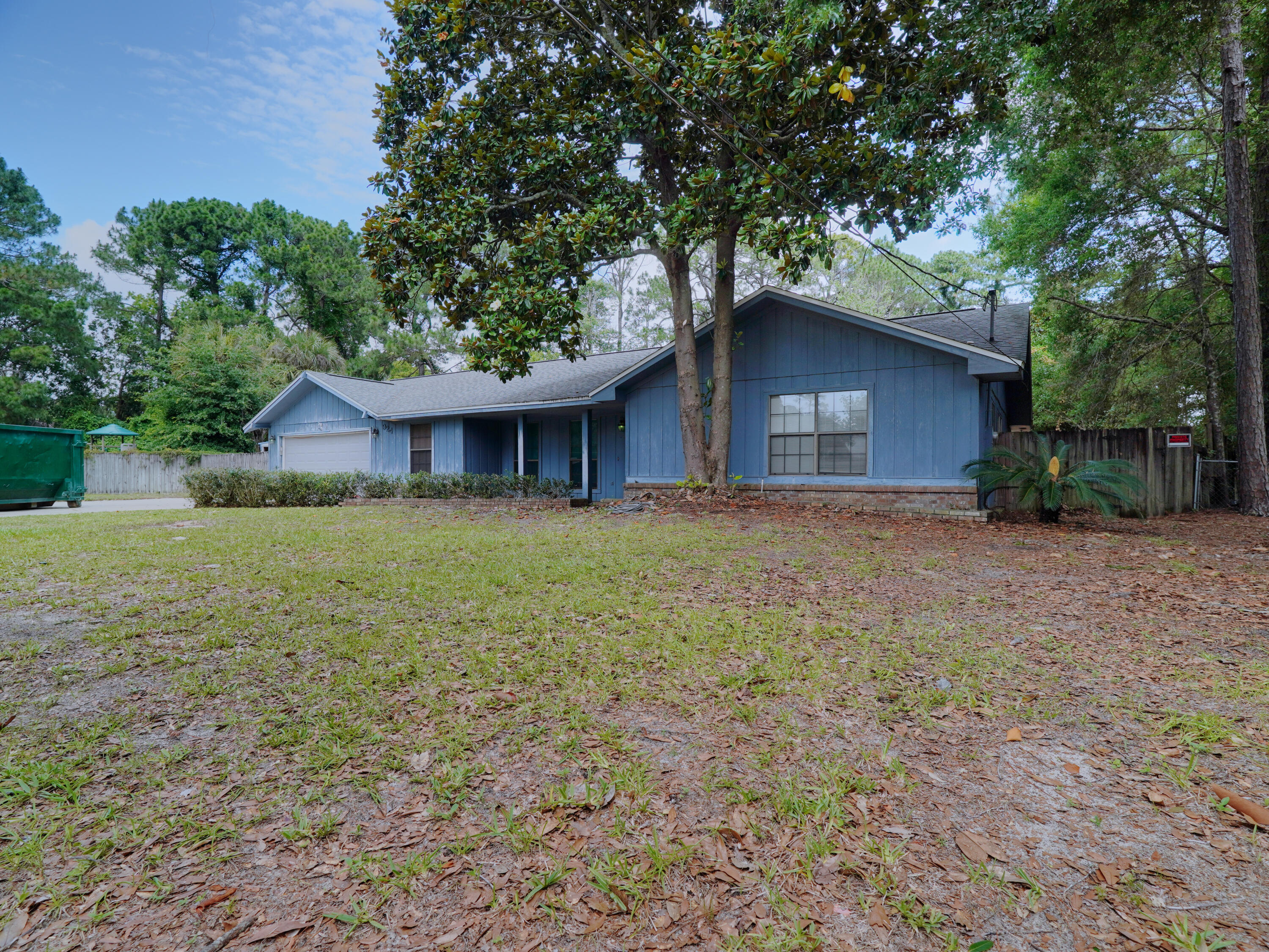 PINEWOOD ESTATES - Residential