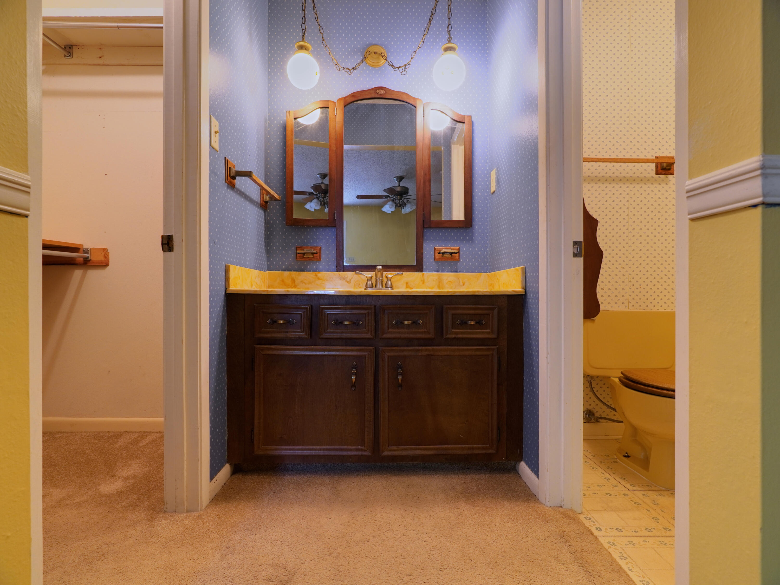 PINEWOOD ESTATES - Residential