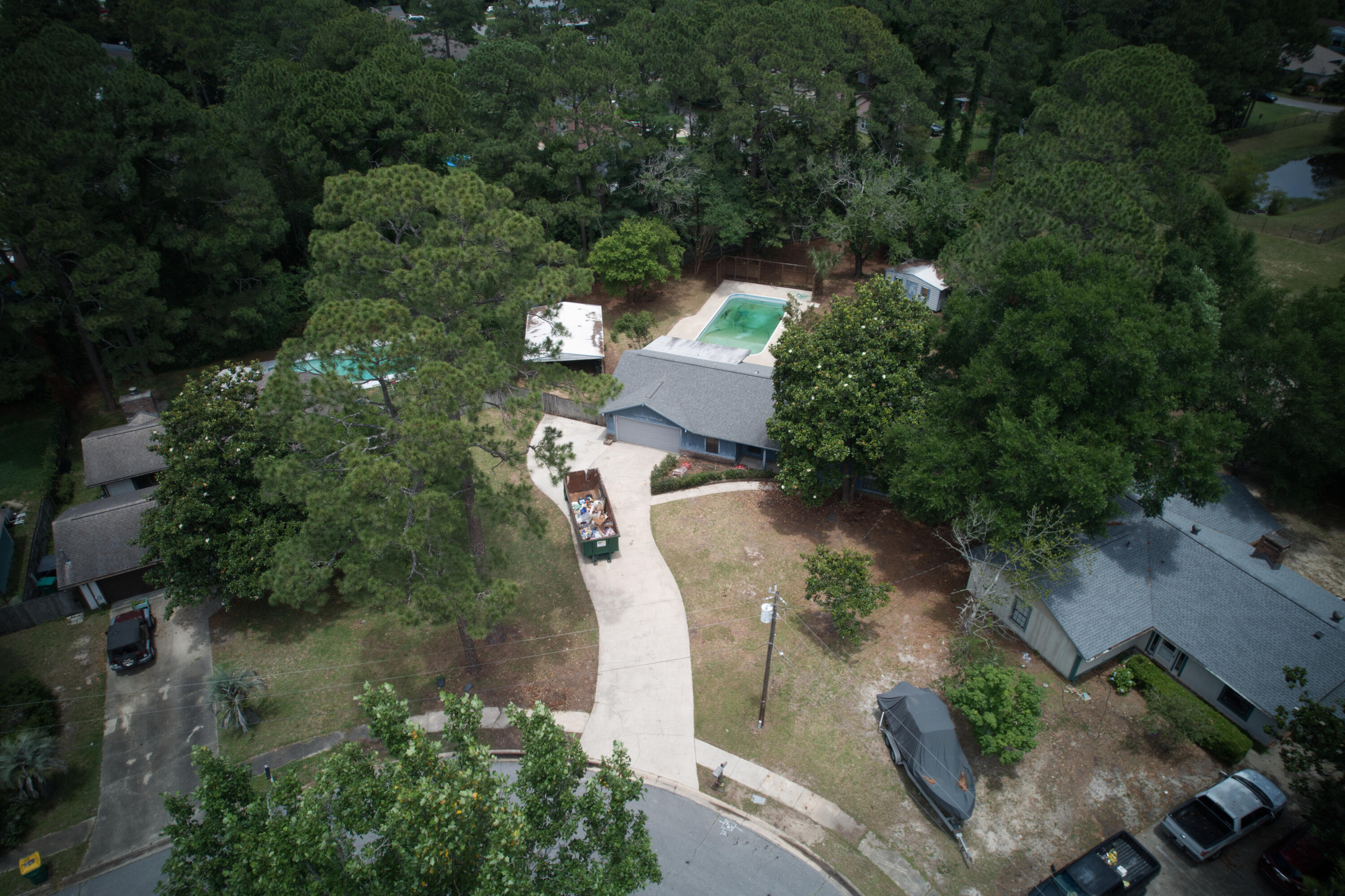 PINEWOOD ESTATES - Residential