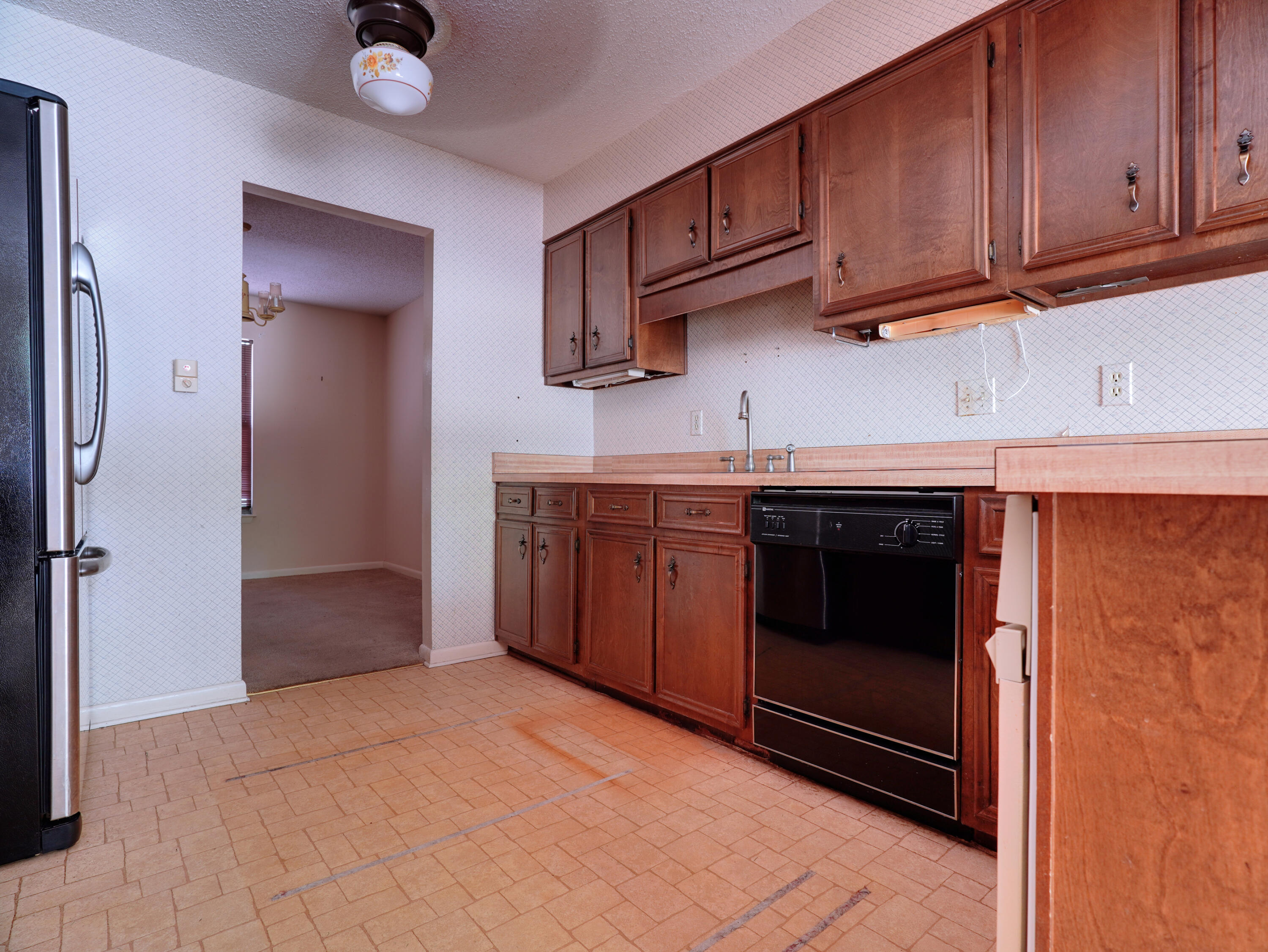 PINEWOOD ESTATES - Residential