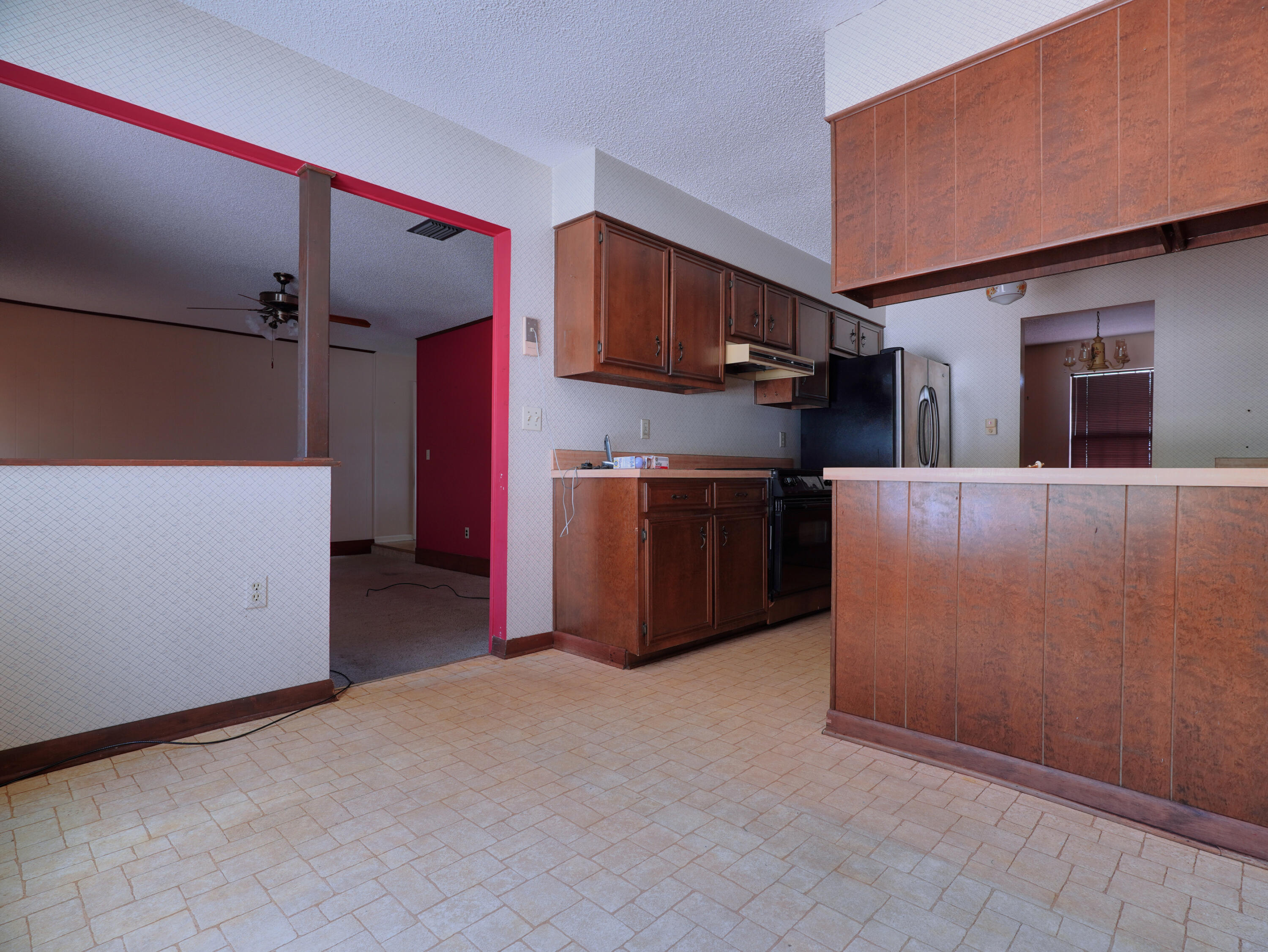 PINEWOOD ESTATES - Residential