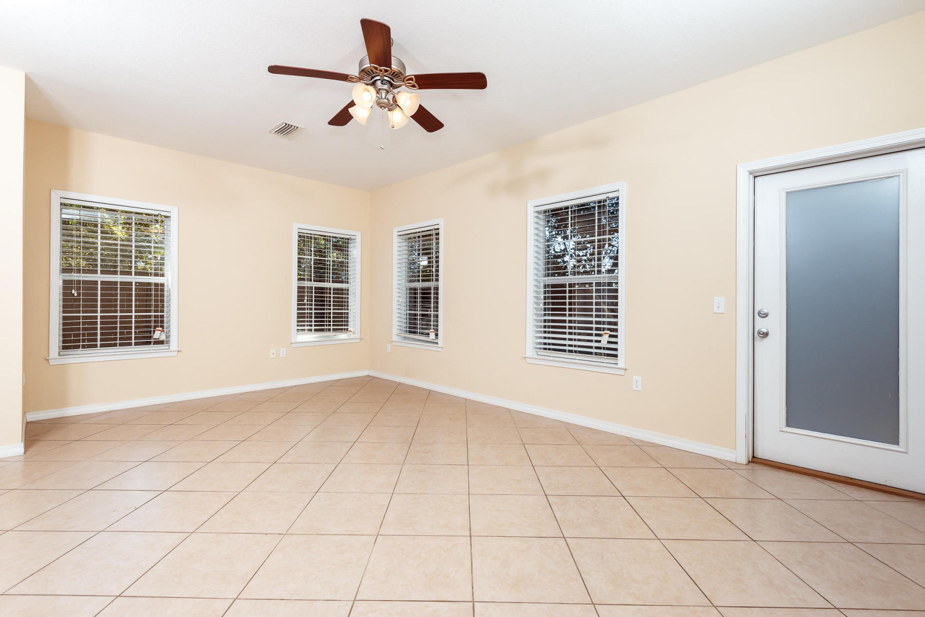 FAIRVIEW HEIGHTS - Residential Lease