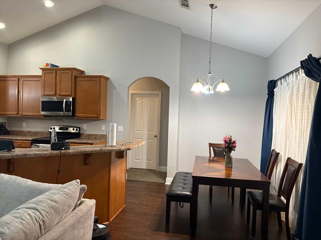 ROLLING RIDGE S/D - Residential Lease