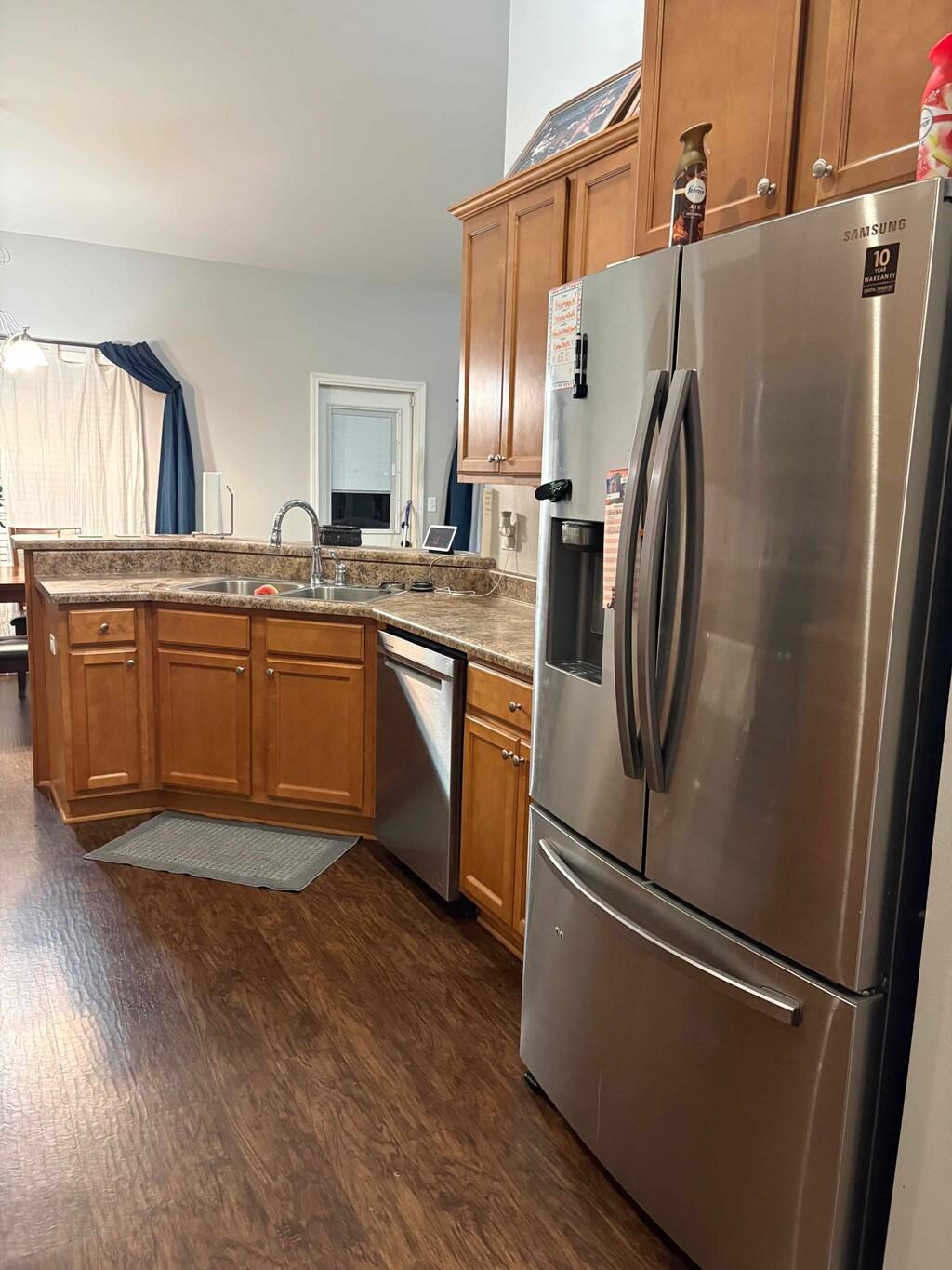 ROLLING RIDGE S/D - Residential Lease