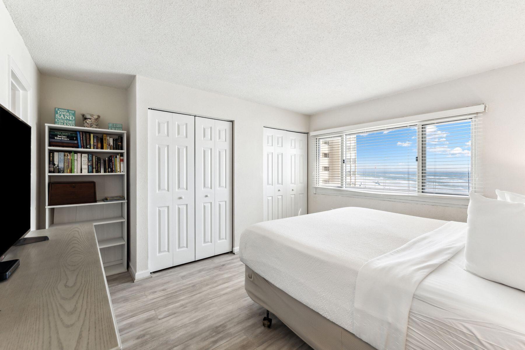 PINNACLE PORT - Residential