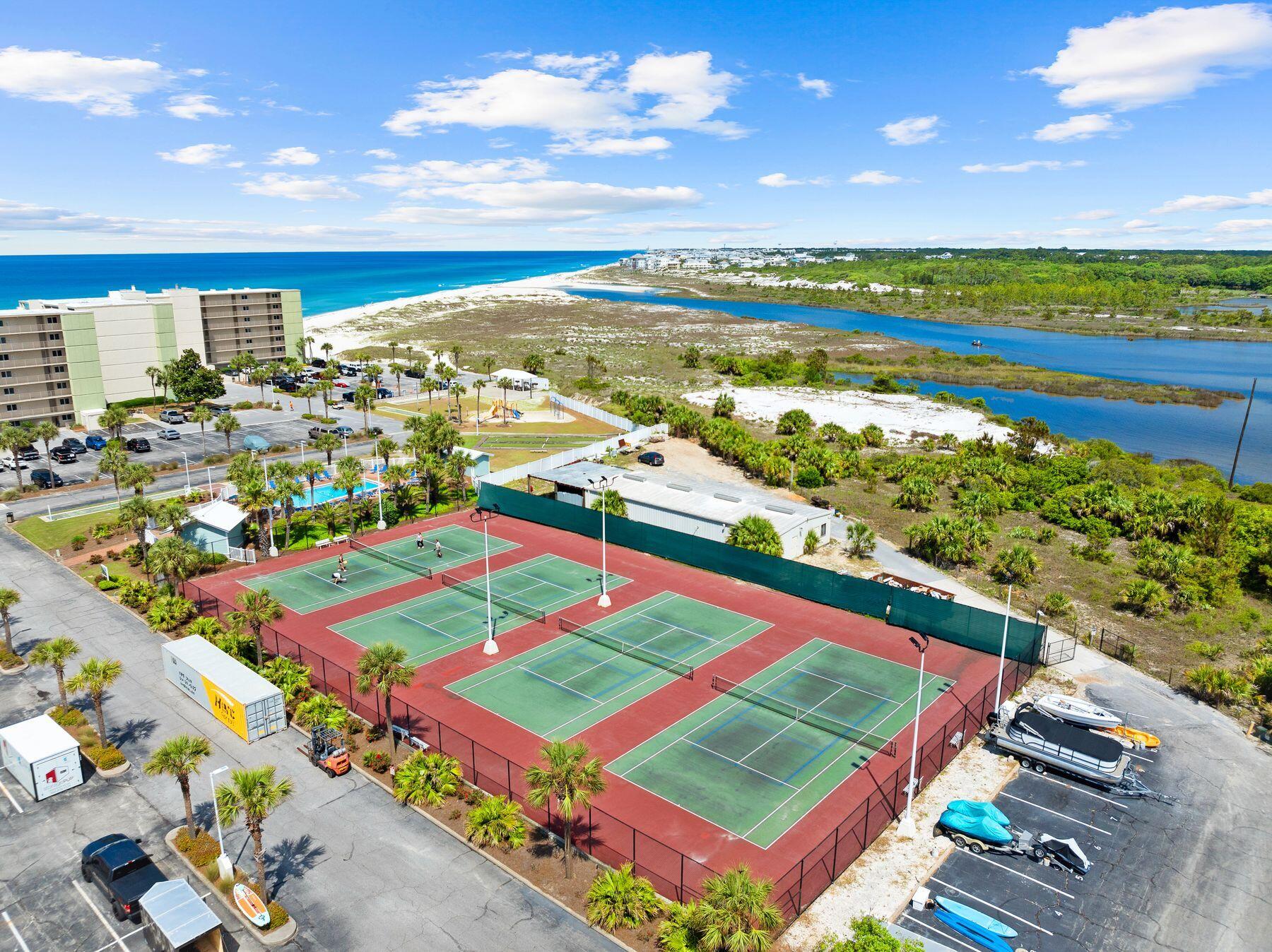 PINNACLE PORT - Residential