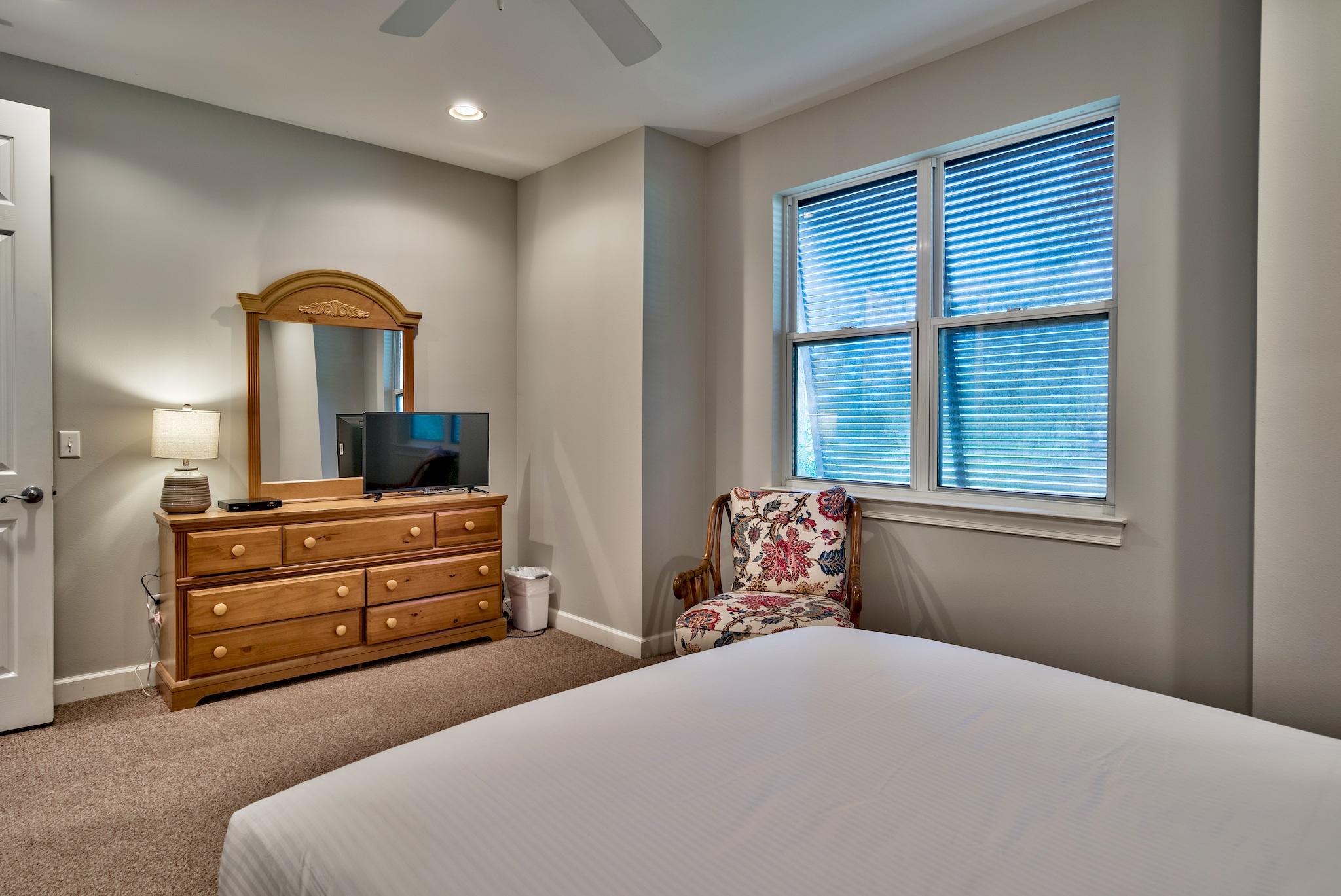 CRYSTAL LAKE PHASE II - Residential