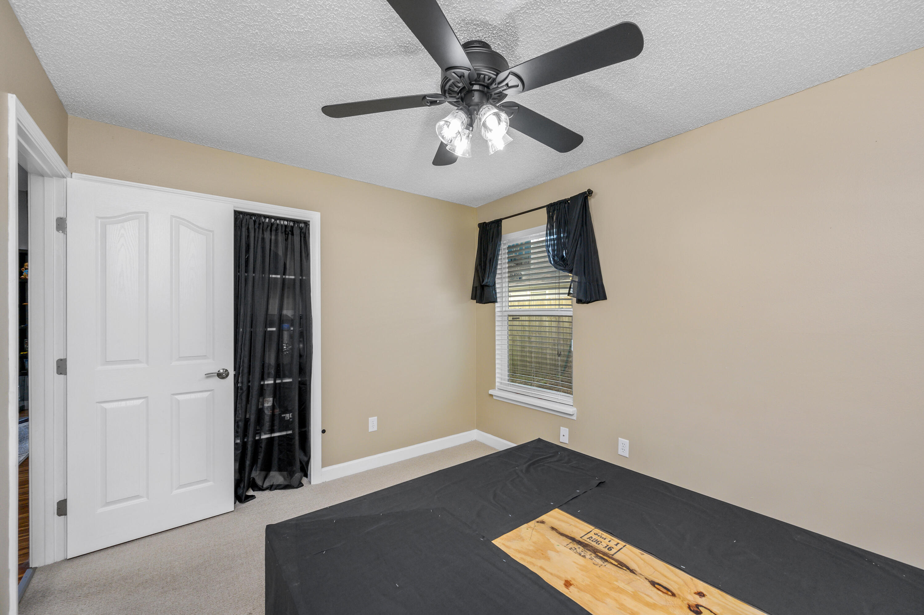 LIVE OAK MANORS - Residential