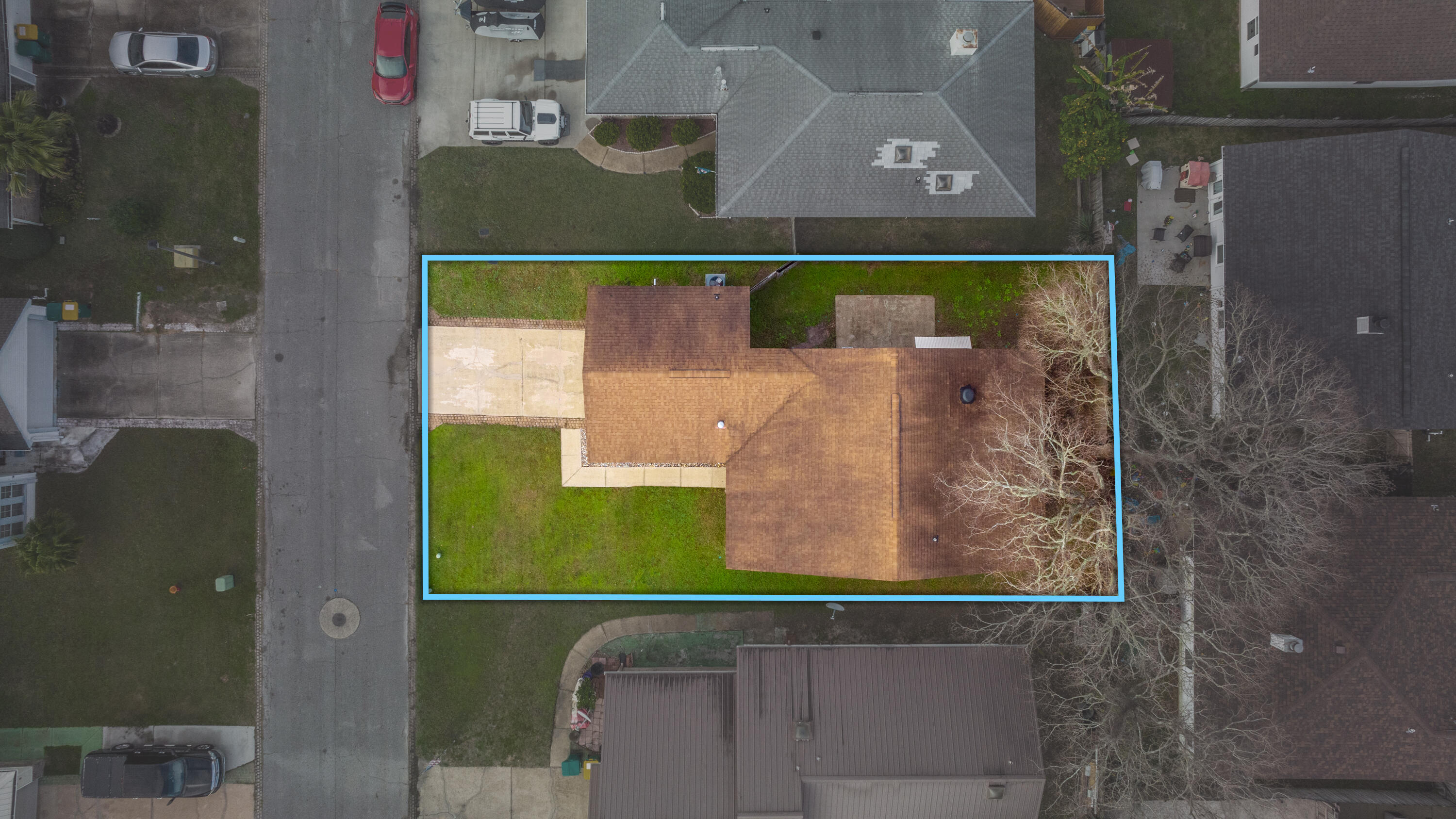 LIVE OAK MANORS - Residential