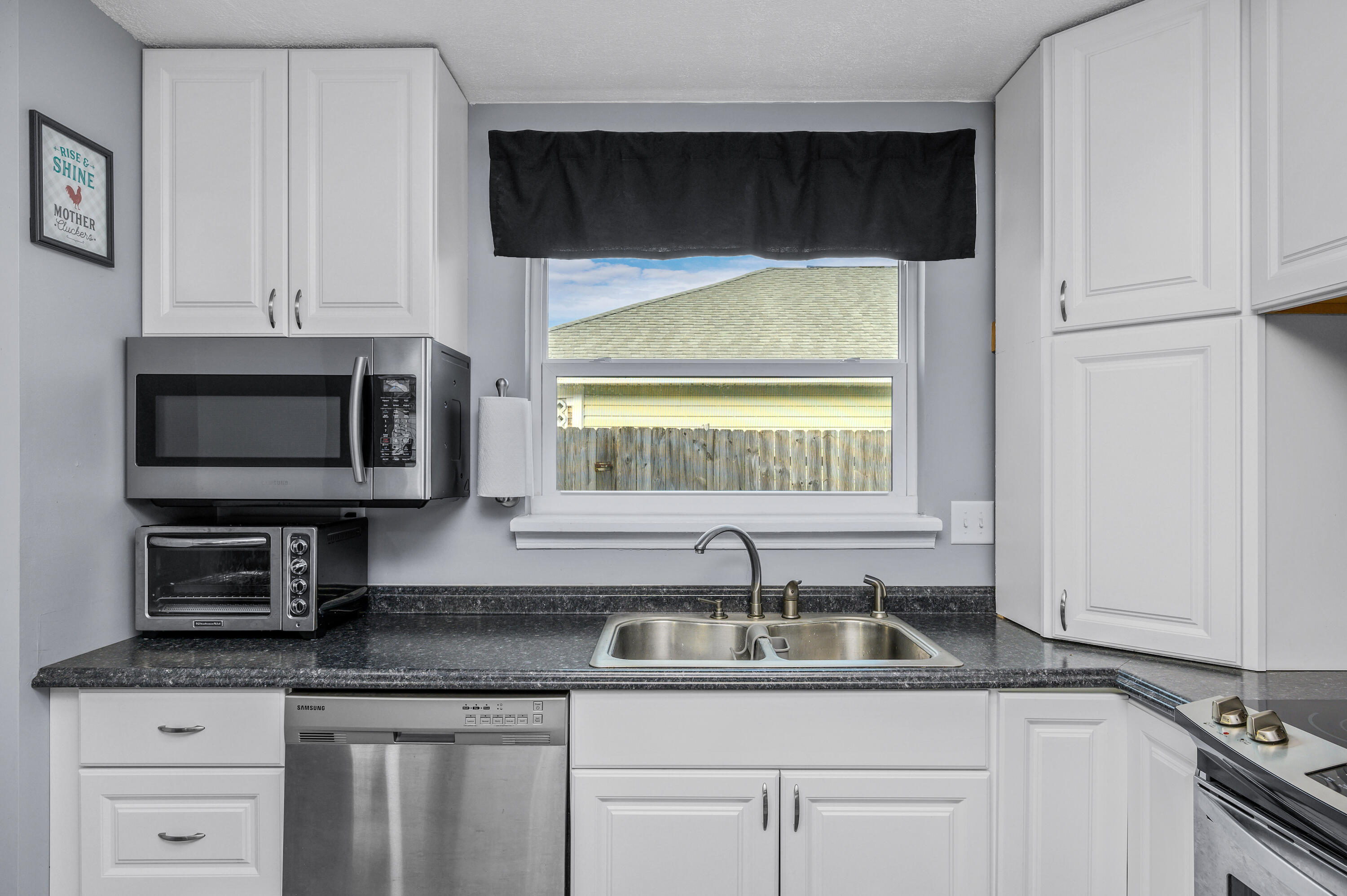 LIVE OAK MANORS - Residential