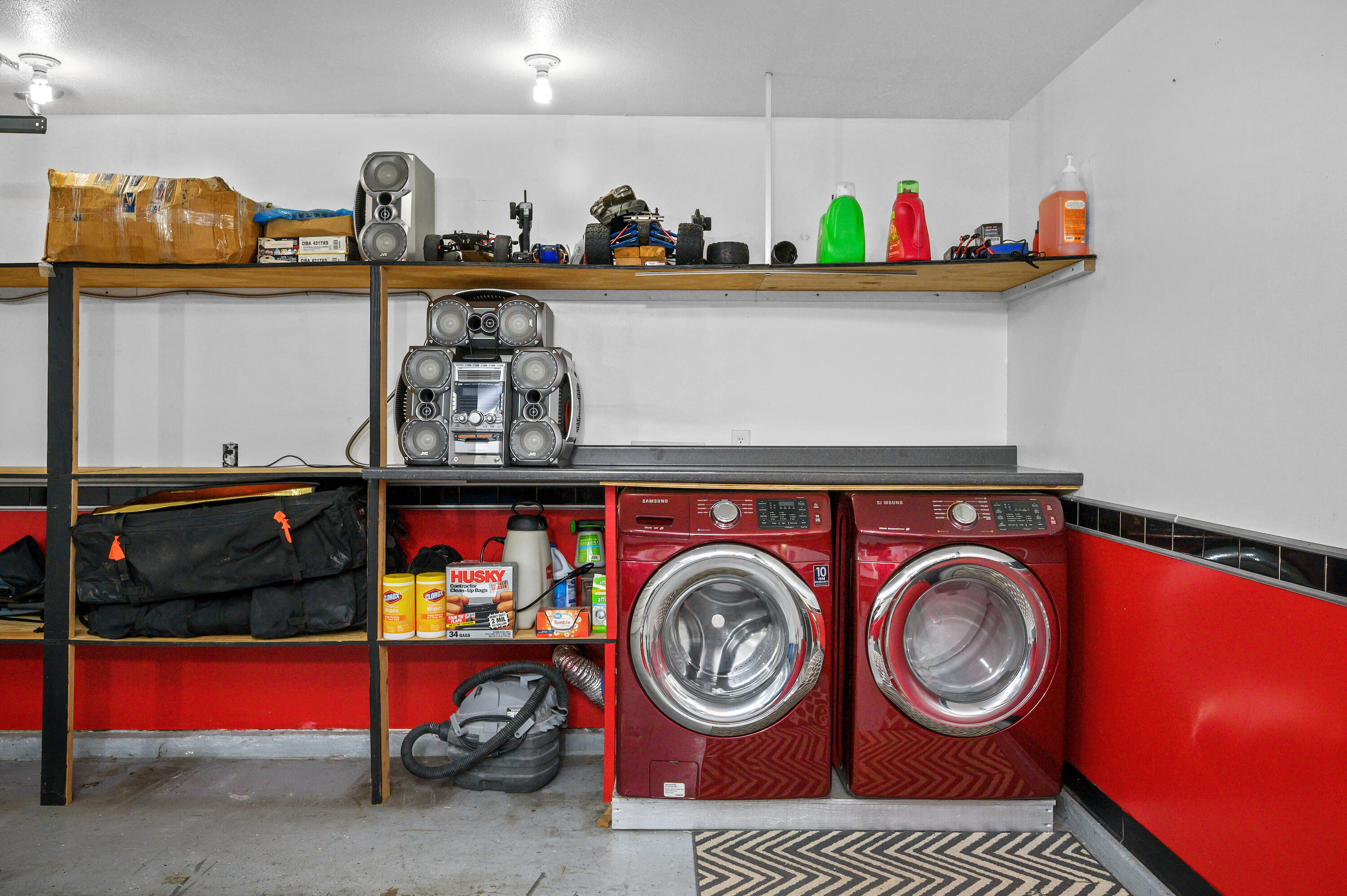 LIVE OAK MANORS - Residential