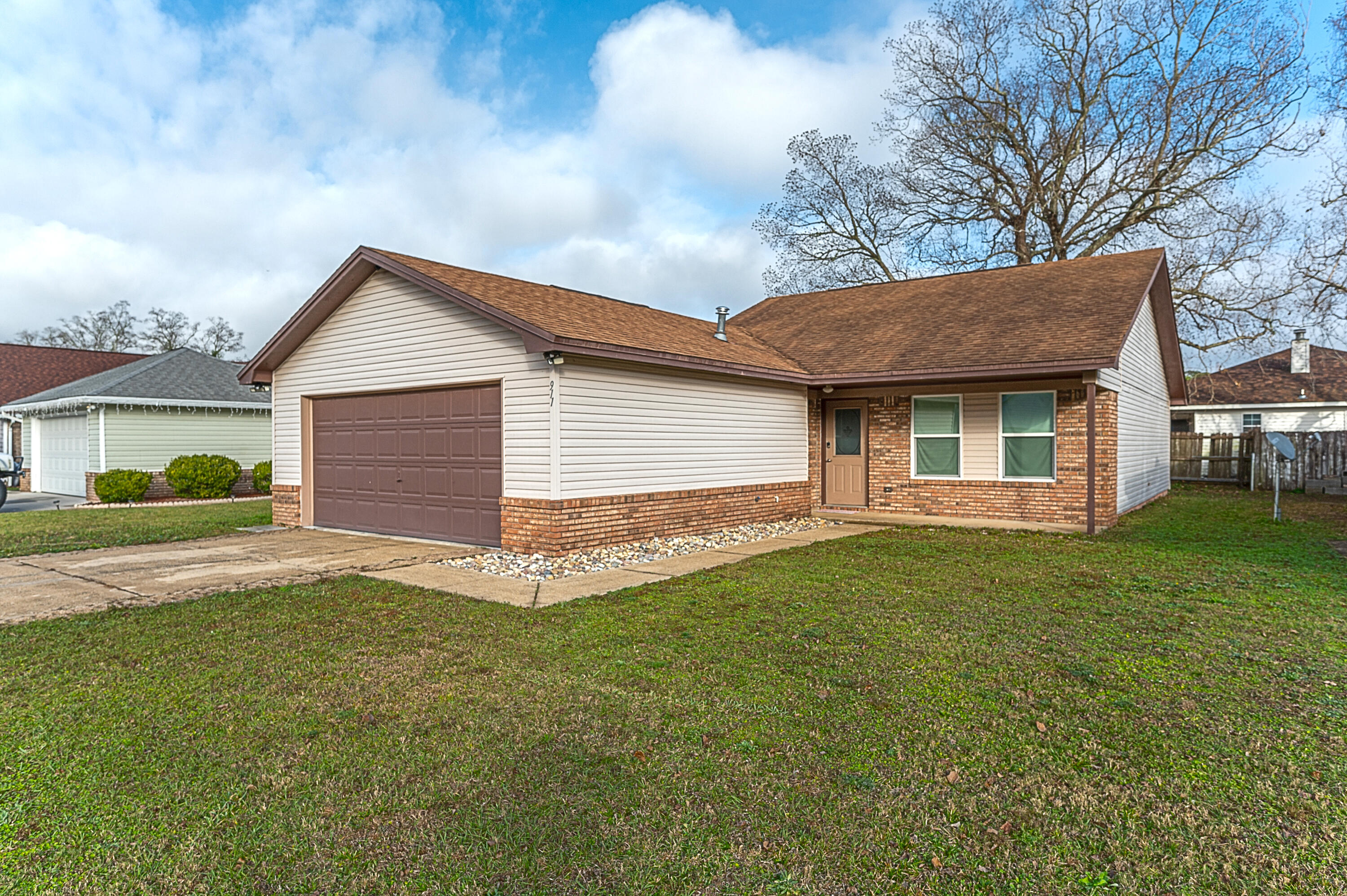 LIVE OAK MANORS - Residential