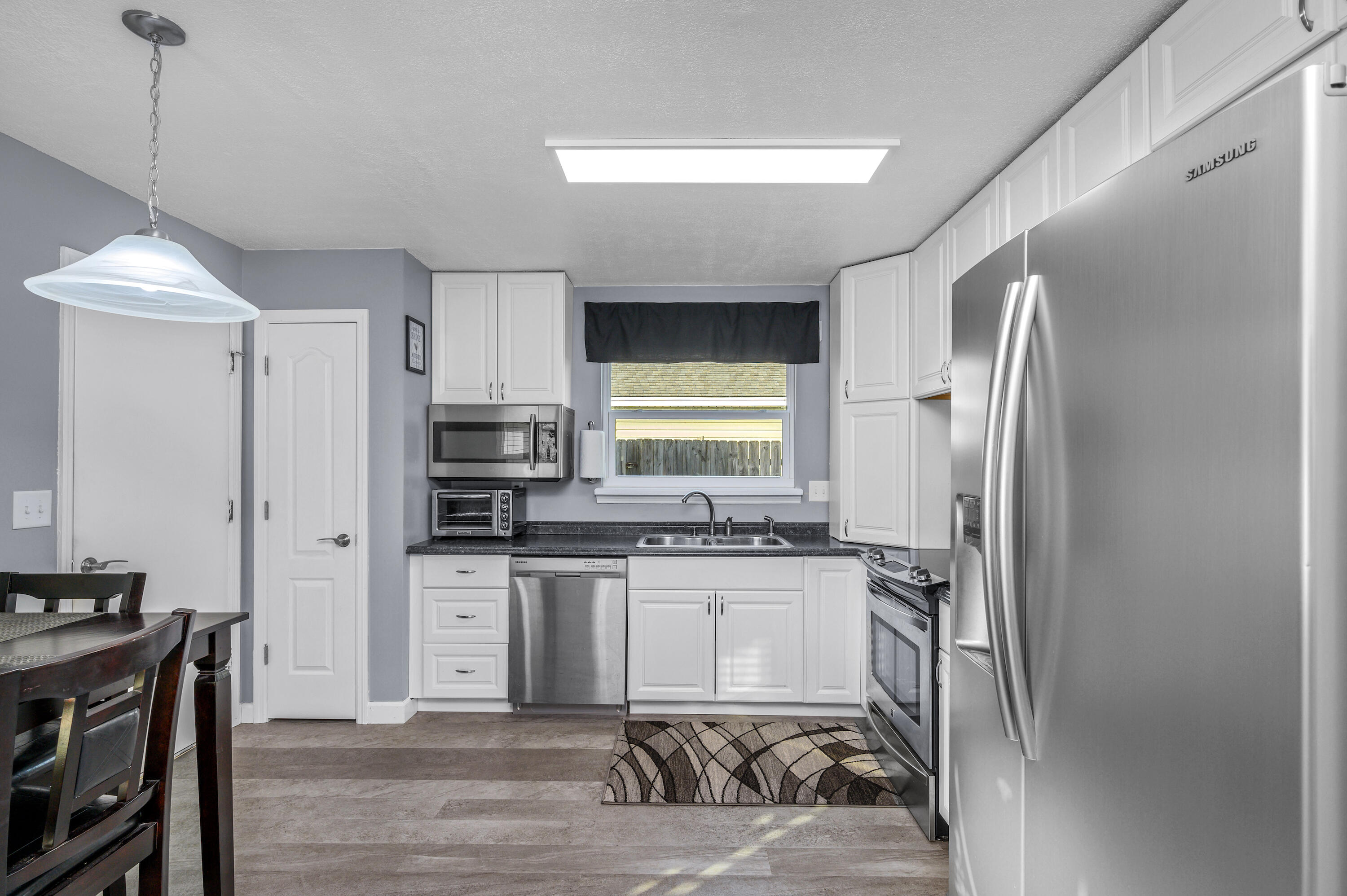 LIVE OAK MANORS - Residential