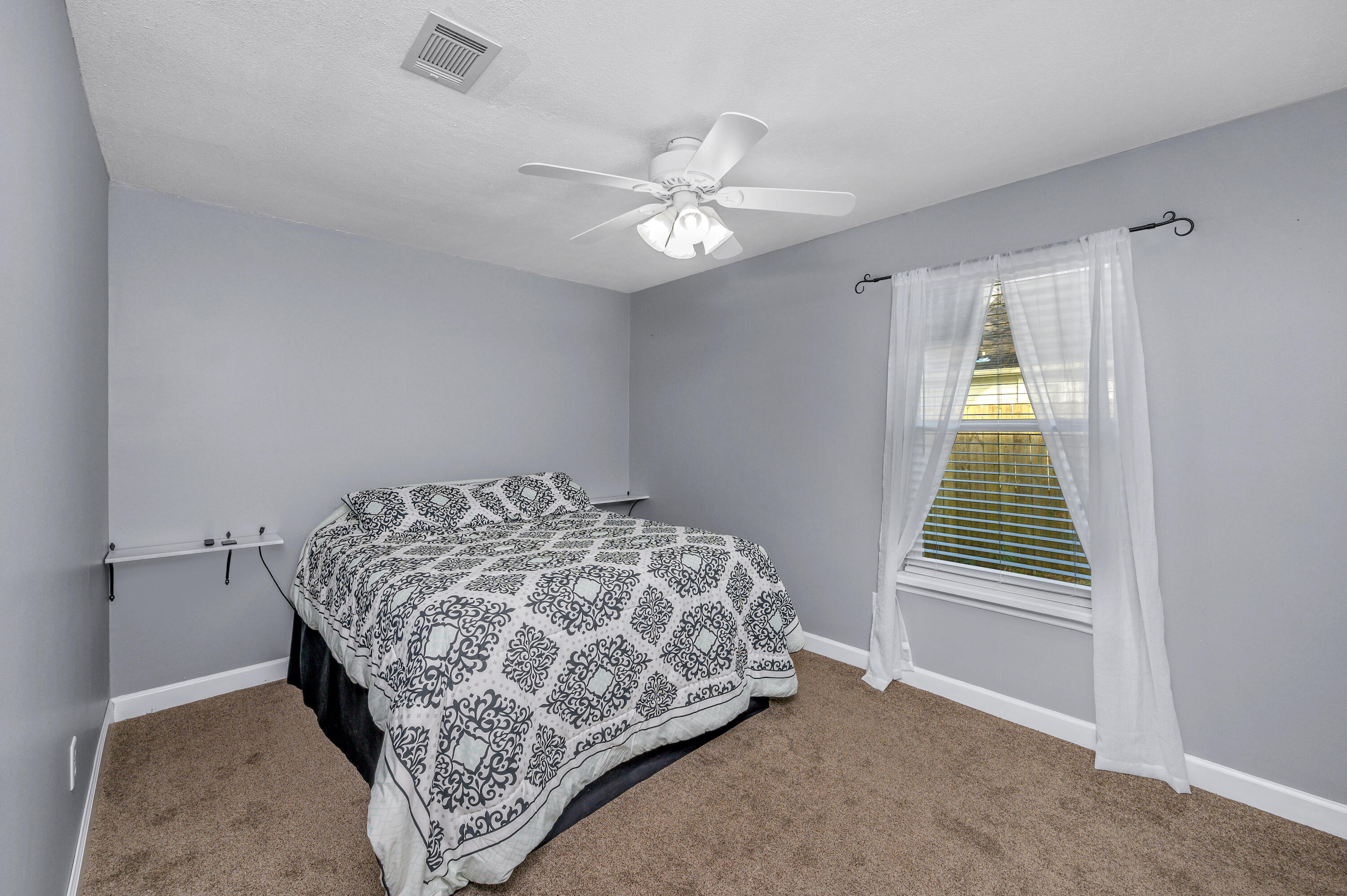 LIVE OAK MANORS - Residential