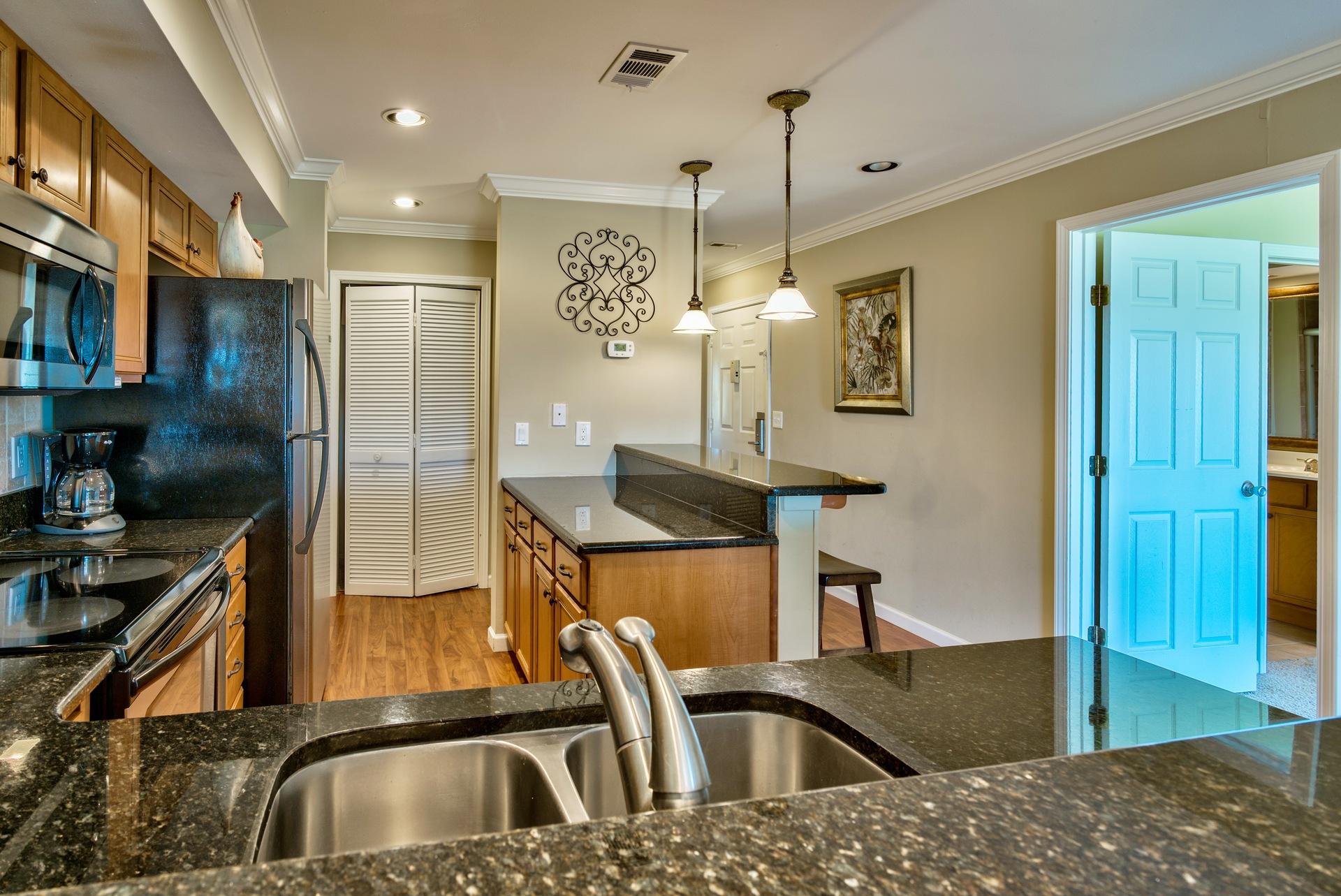 HARBOUR POINT CONDO - Residential