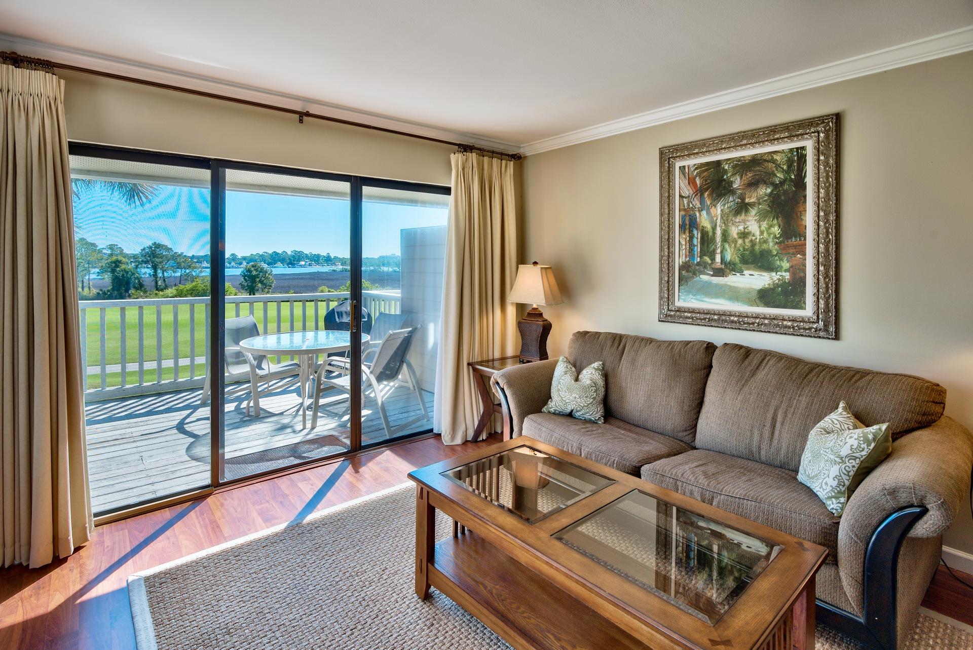 HARBOUR POINT CONDO - Residential