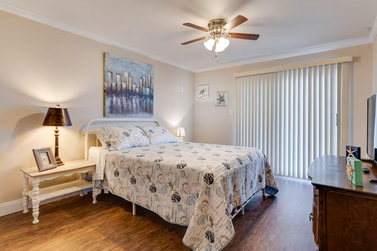 SUN KING TOWERS PH 1 - Residential