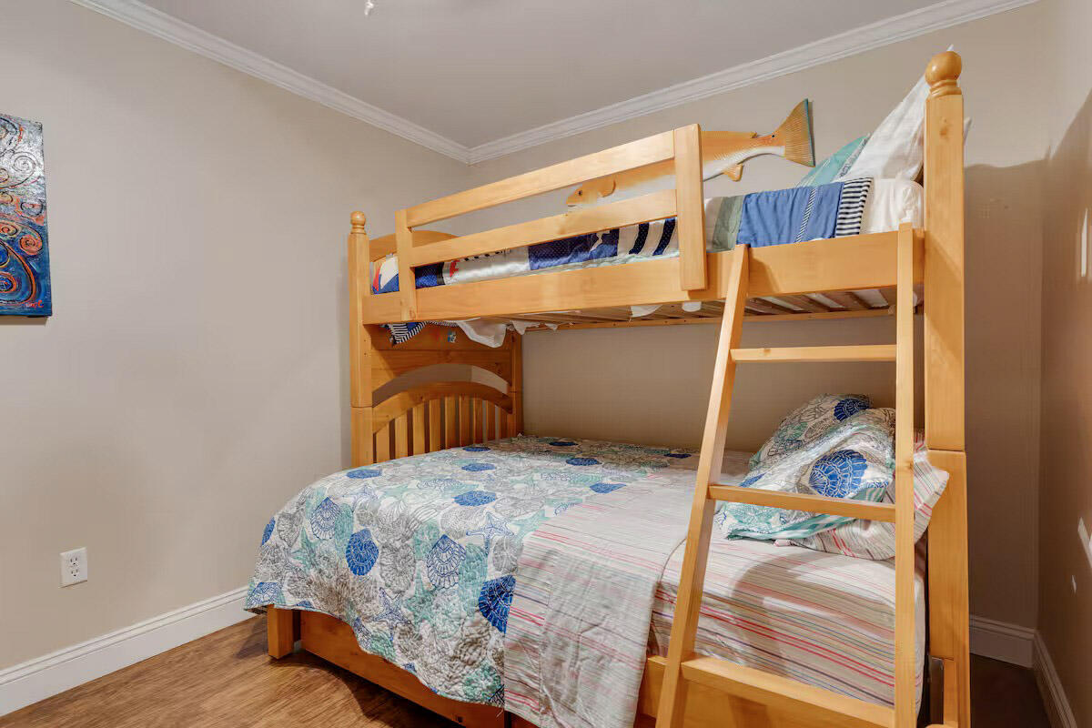 SUN KING TOWERS PH 1 - Residential
