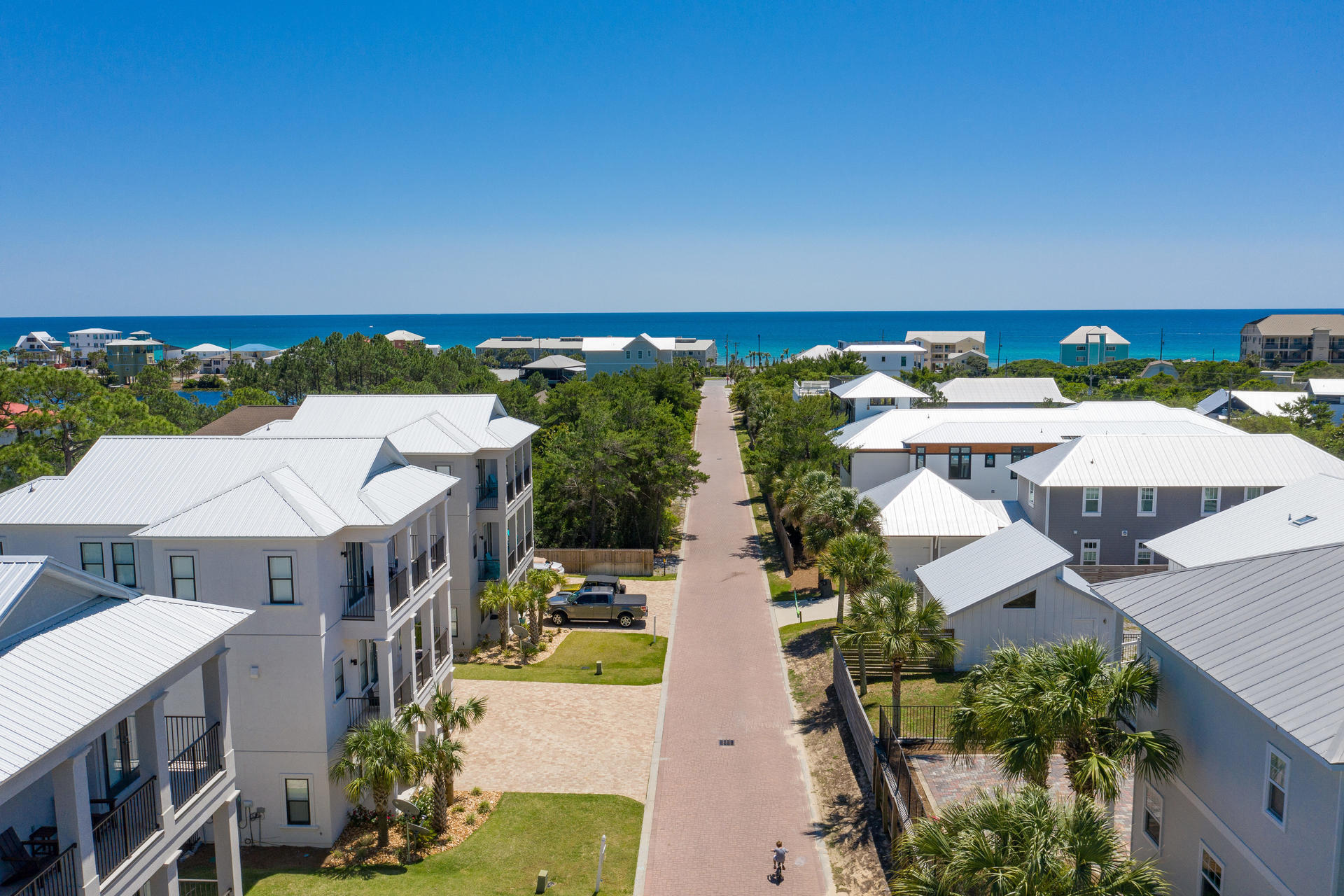 BEG NW/COR OF THE N 230.60 FT OF E 216.50 FT OF GOV LOT 24 SEC 04-3S-20W,S 87 DEG 46'53'E 49.00 FT,S - Land