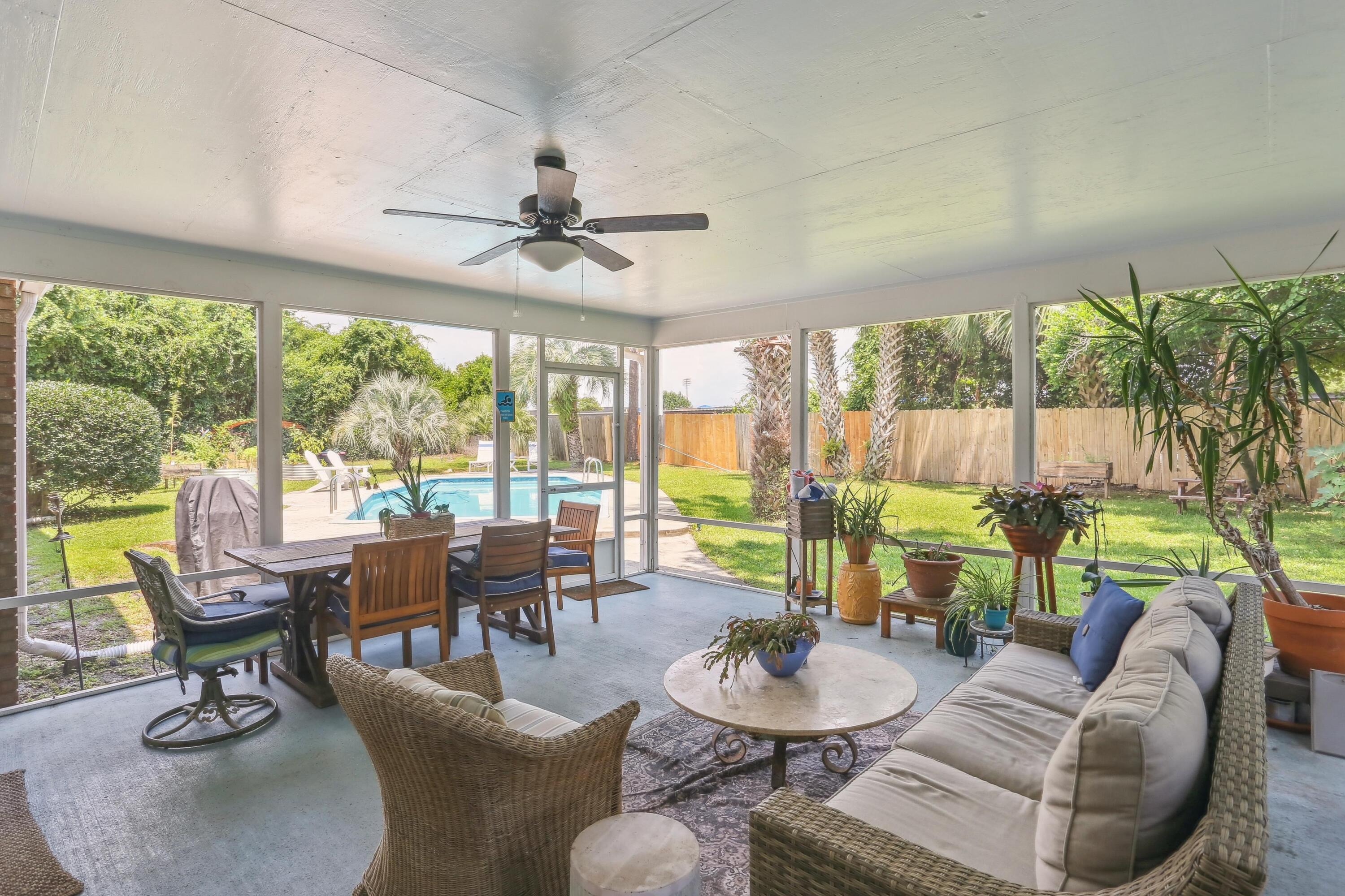 Gulf Breeze Park - Residential