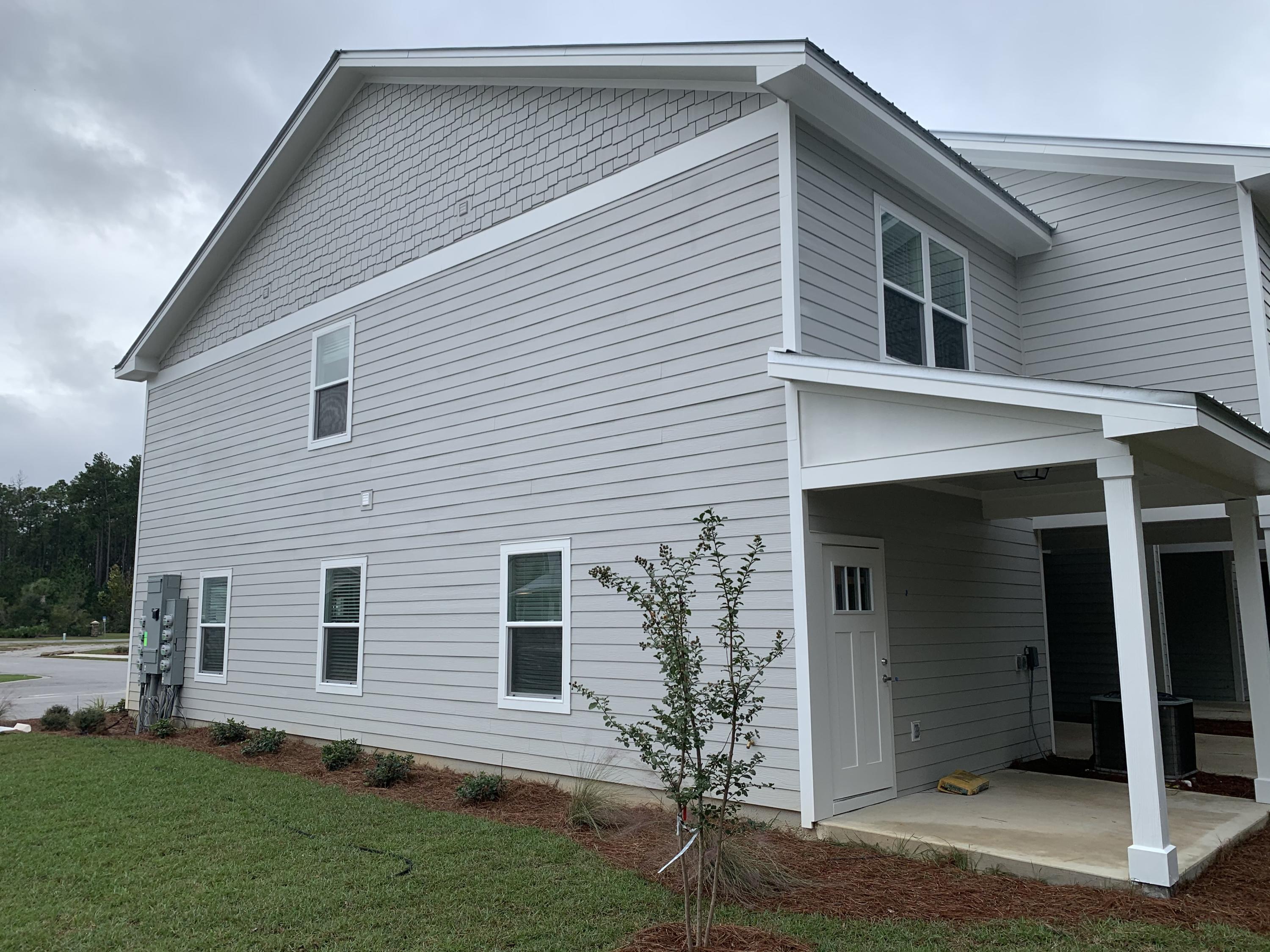 VERANDAS AT FREEPORT - Residential Lease