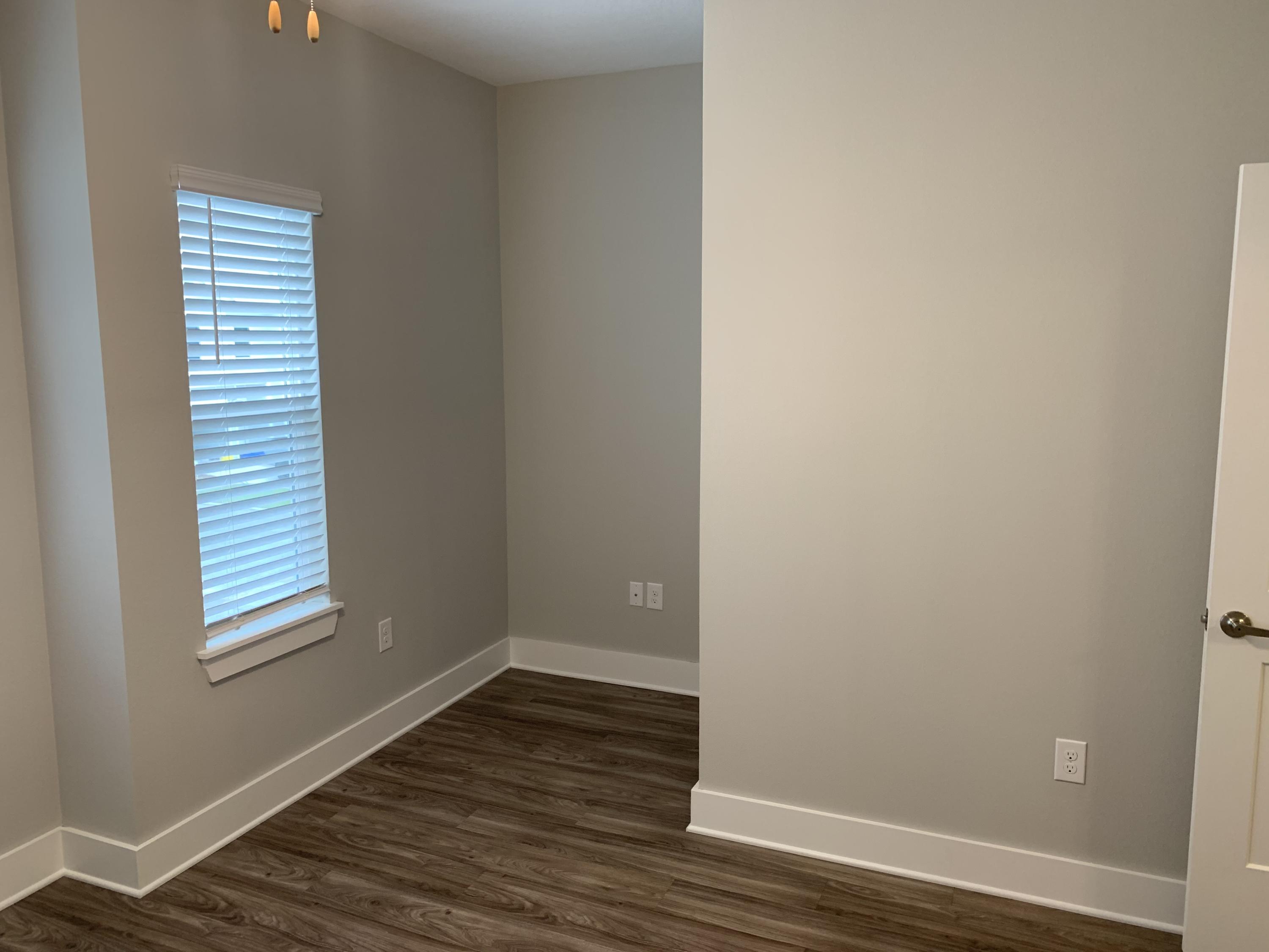 VERANDAS AT FREEPORT - Residential Lease