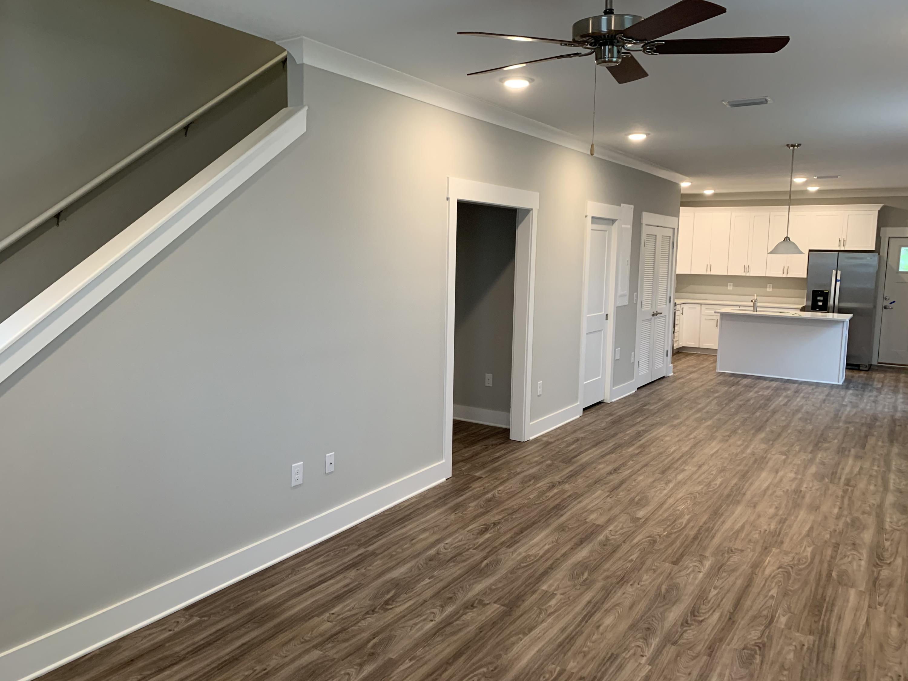 VERANDAS AT FREEPORT - Residential Lease