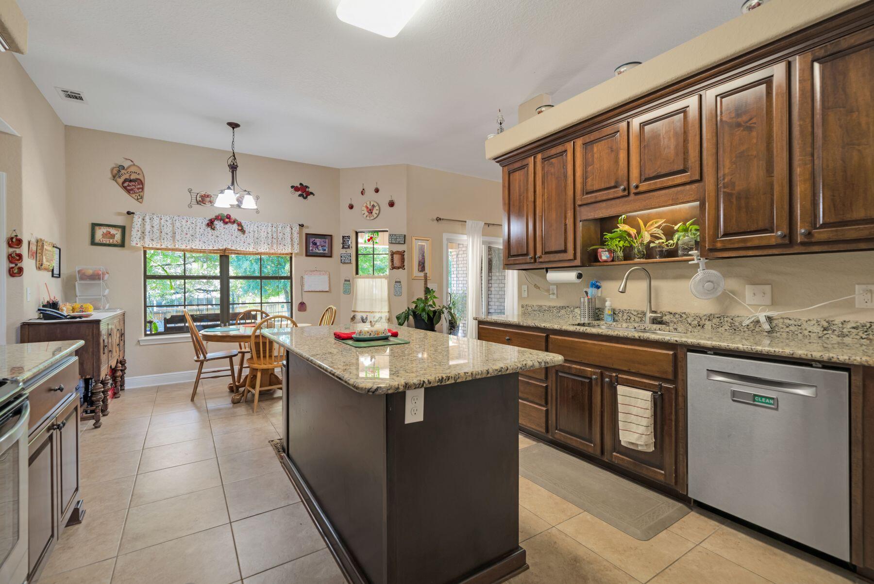 MOSSY OAKS - Residential