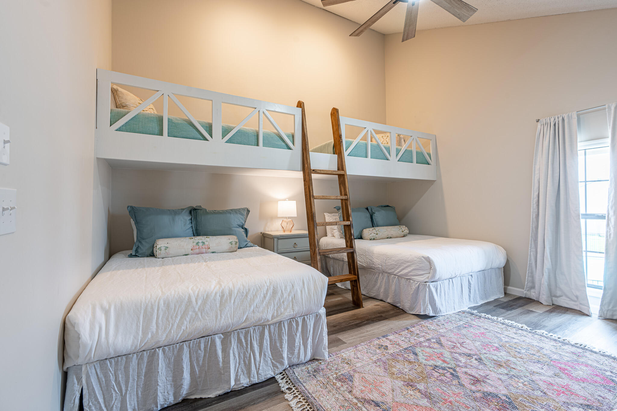 HORIZON SOUTH VIII - Residential