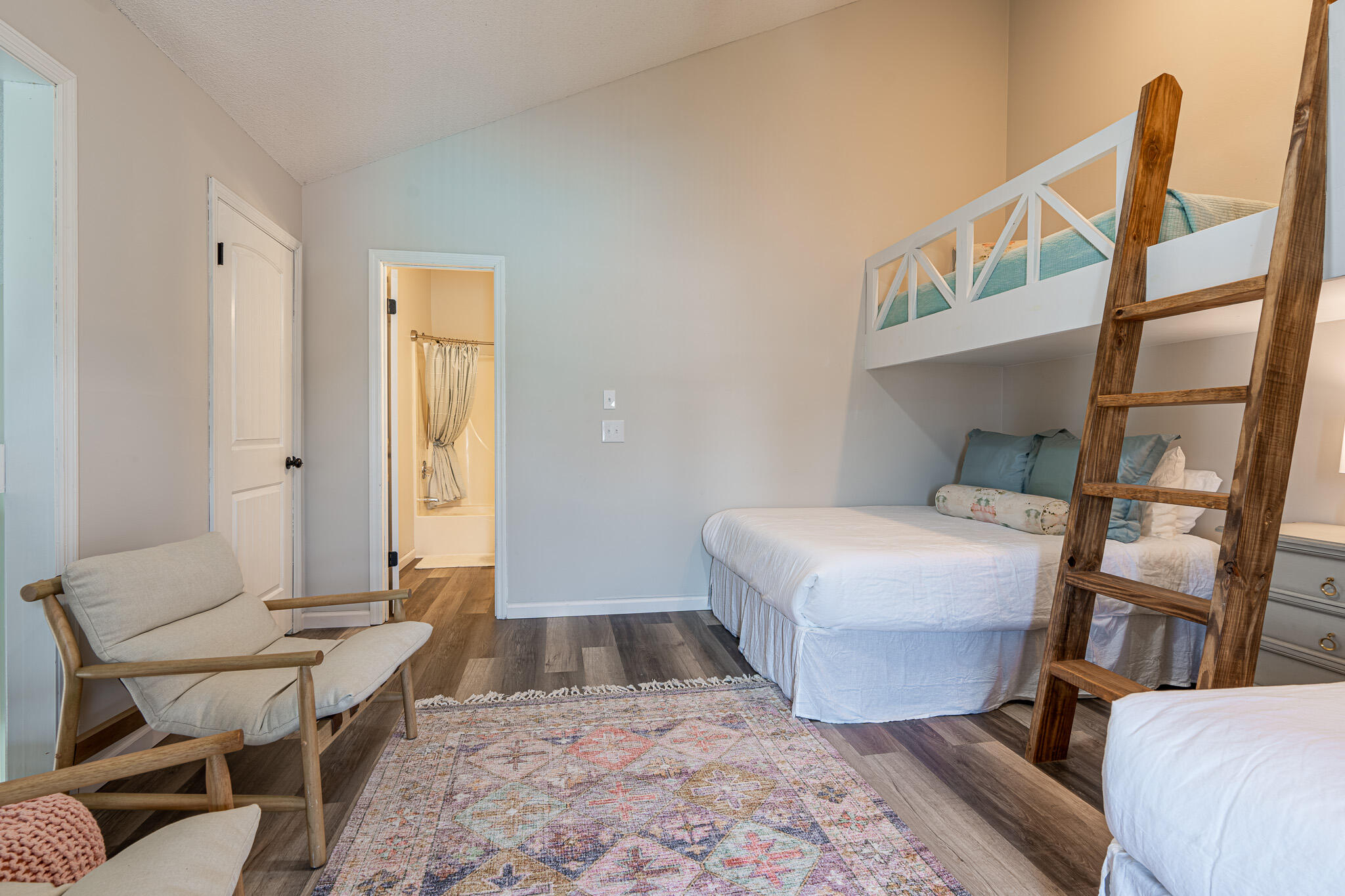 HORIZON SOUTH VIII - Residential