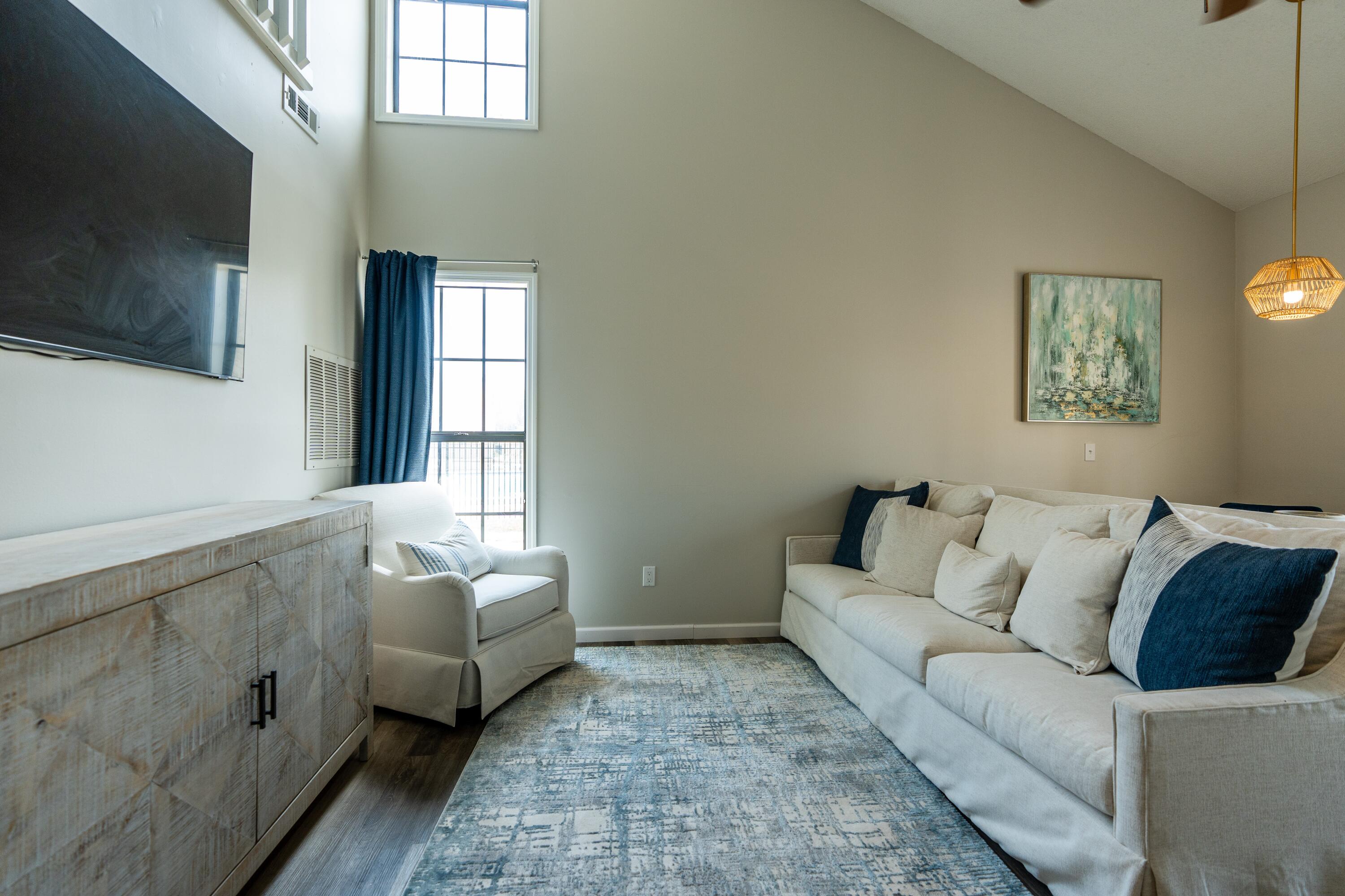 HORIZON SOUTH VIII - Residential