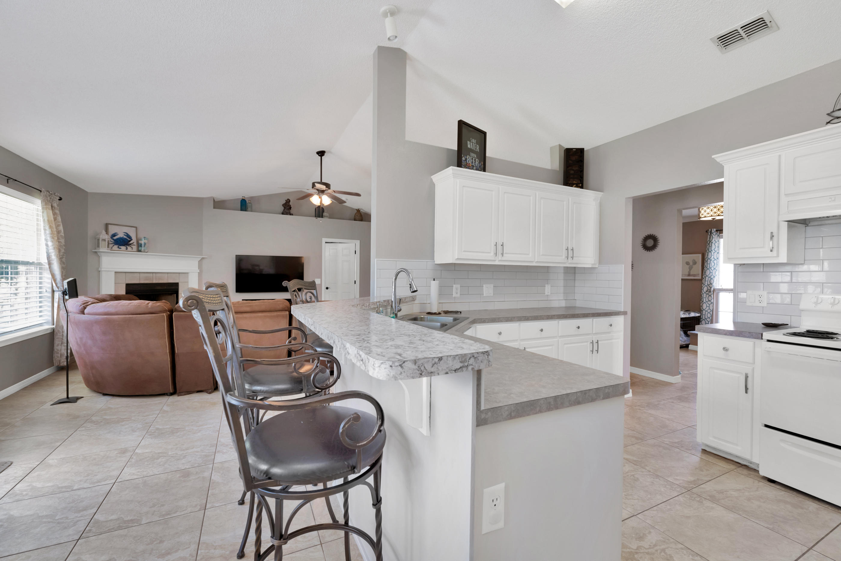 MARION MANOR - Residential