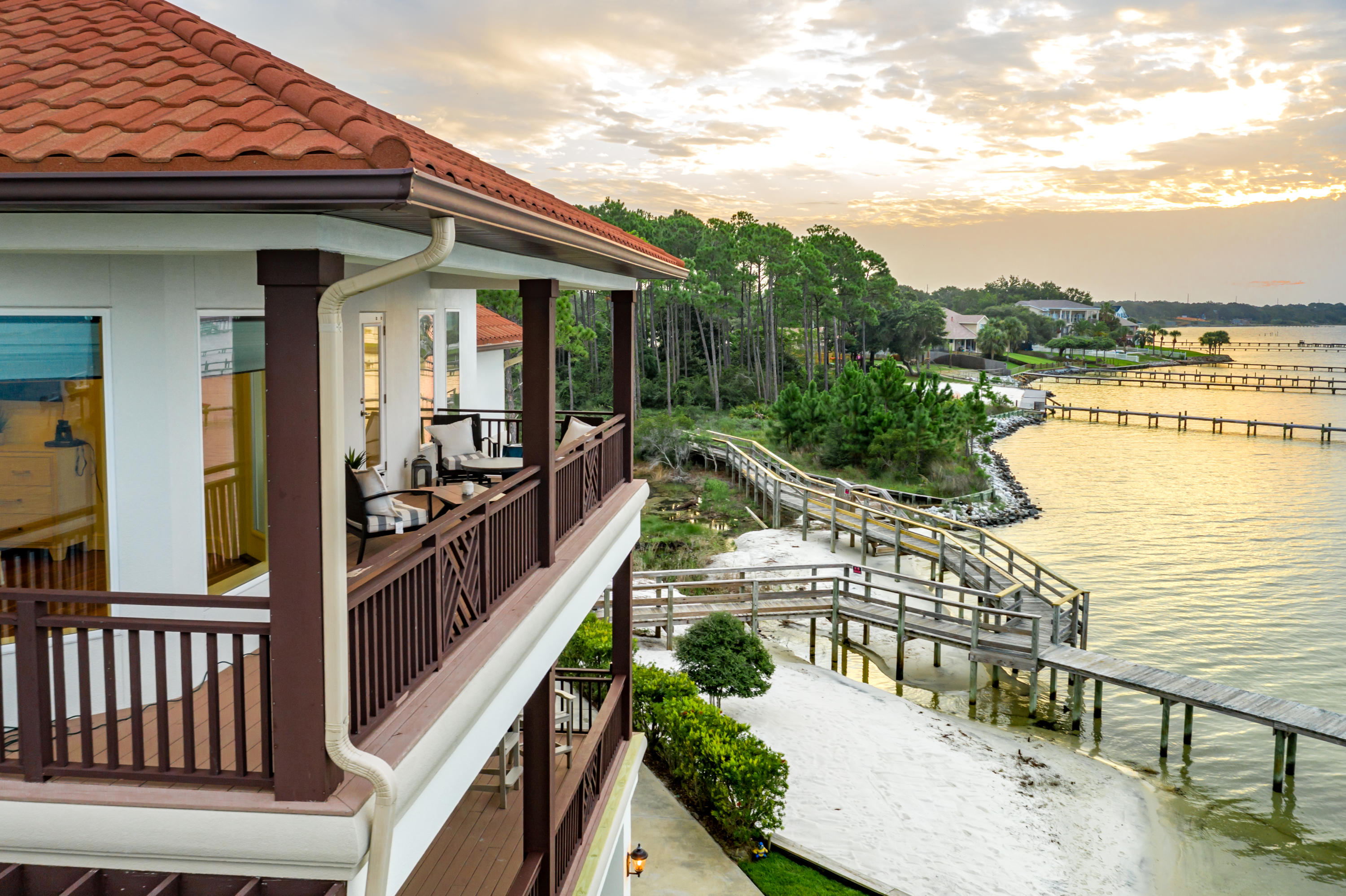 PALMETTO LAKE PRESERVE - Residential