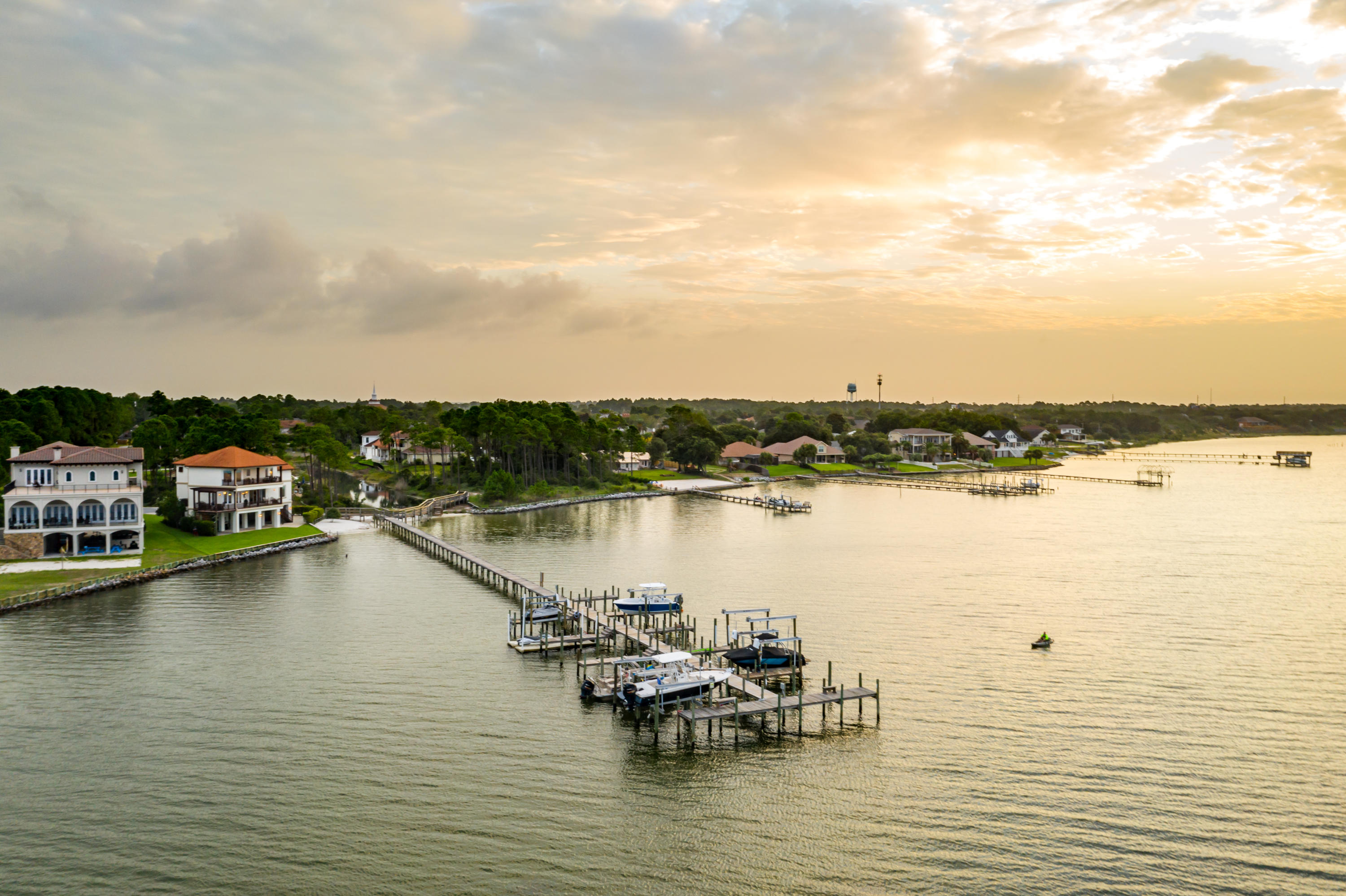 PALMETTO LAKE PRESERVE - Residential
