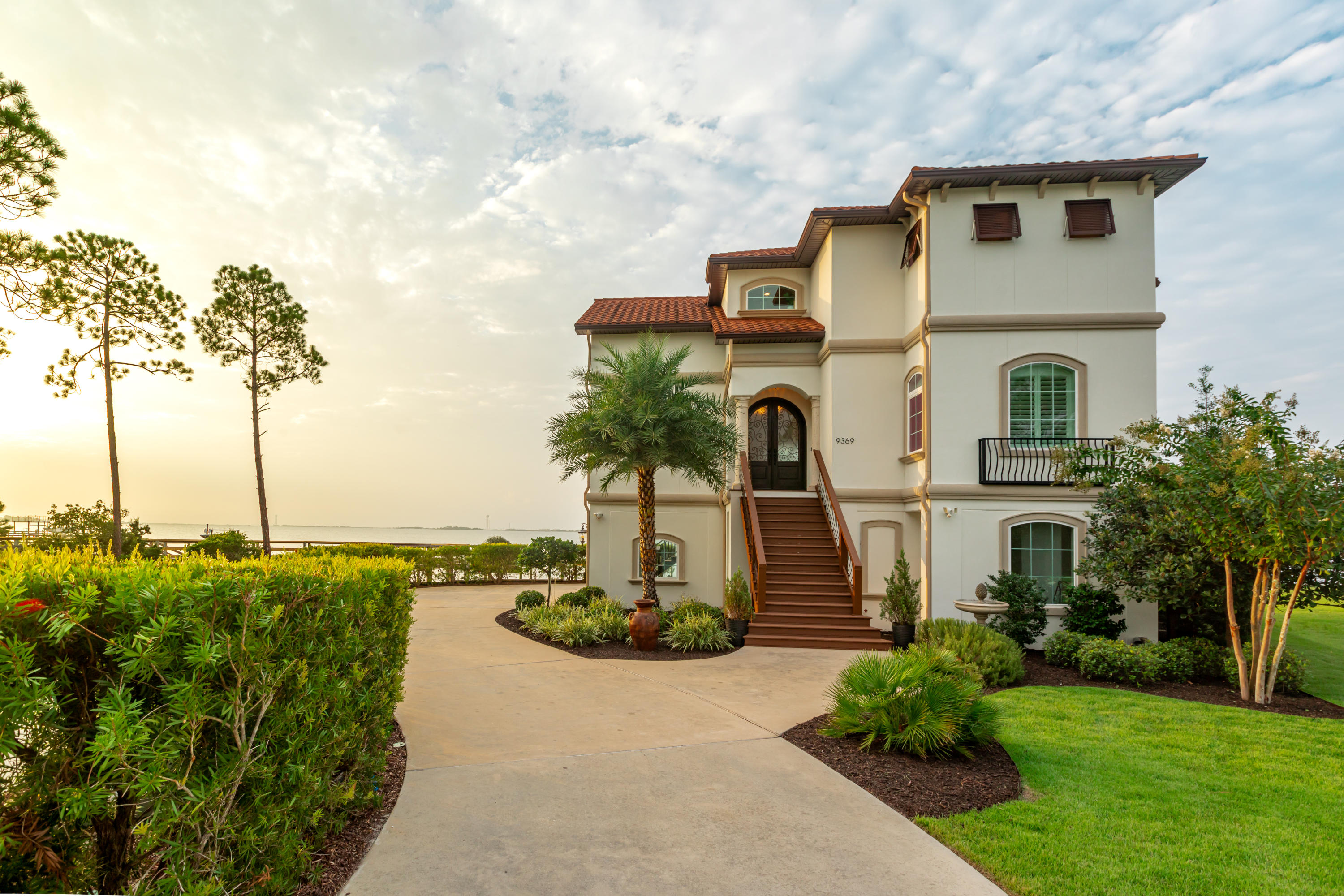 PALMETTO LAKE PRESERVE - Residential