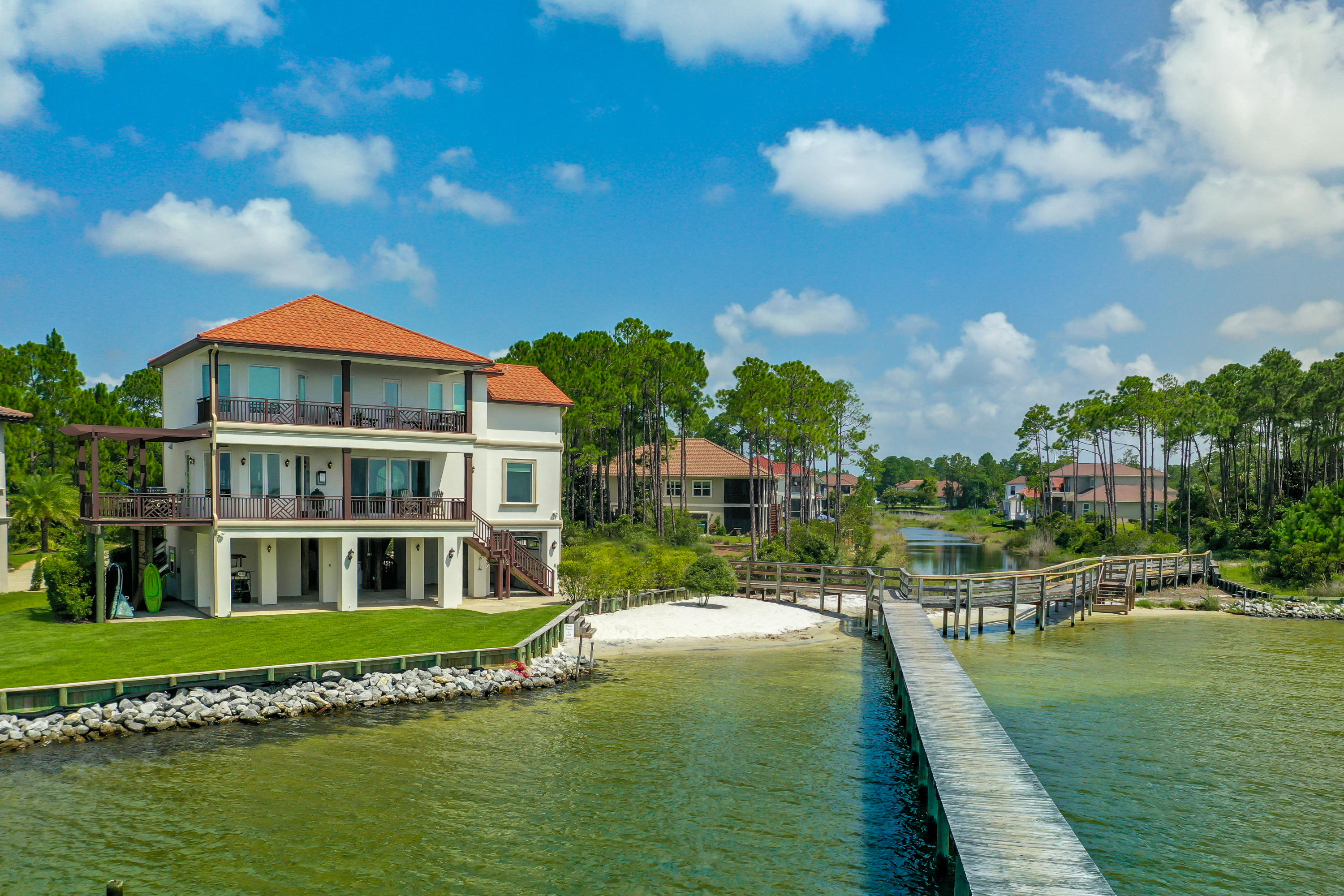 PALMETTO LAKE PRESERVE - Residential