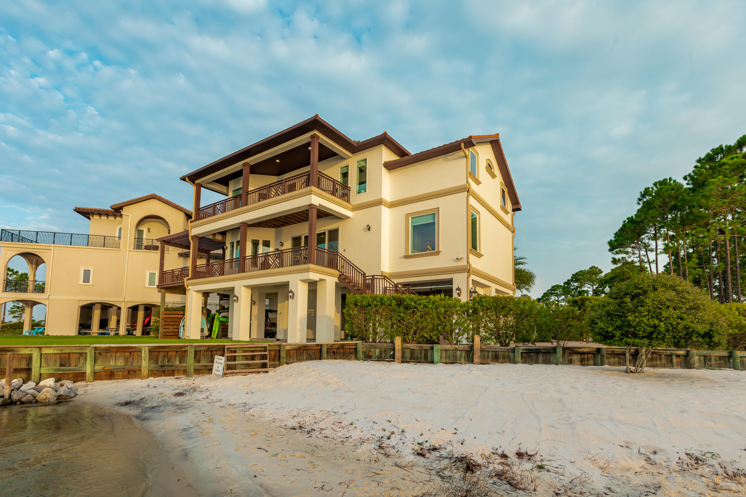 PALMETTO LAKE PRESERVE - Residential