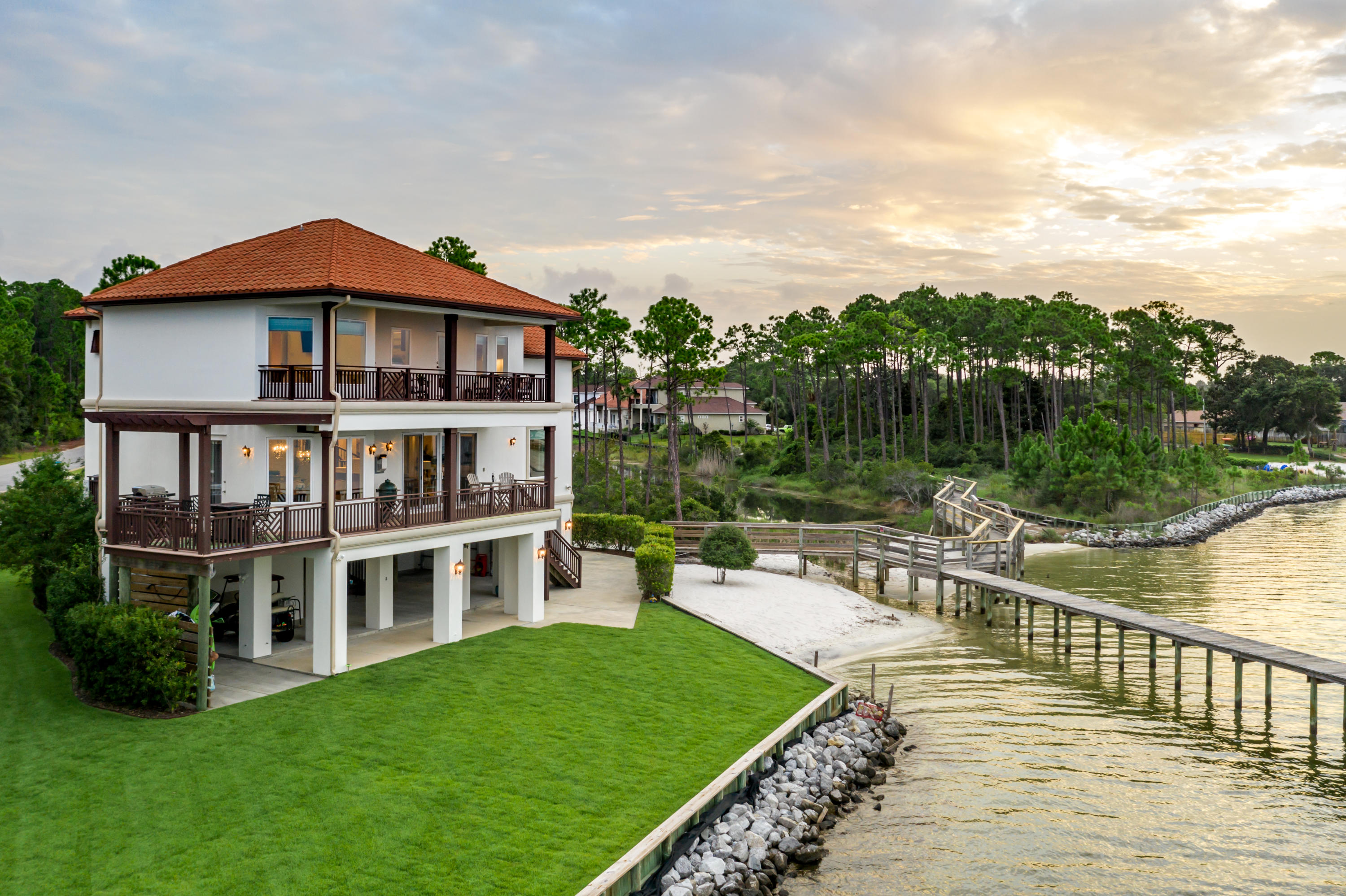 PALMETTO LAKE PRESERVE - Residential
